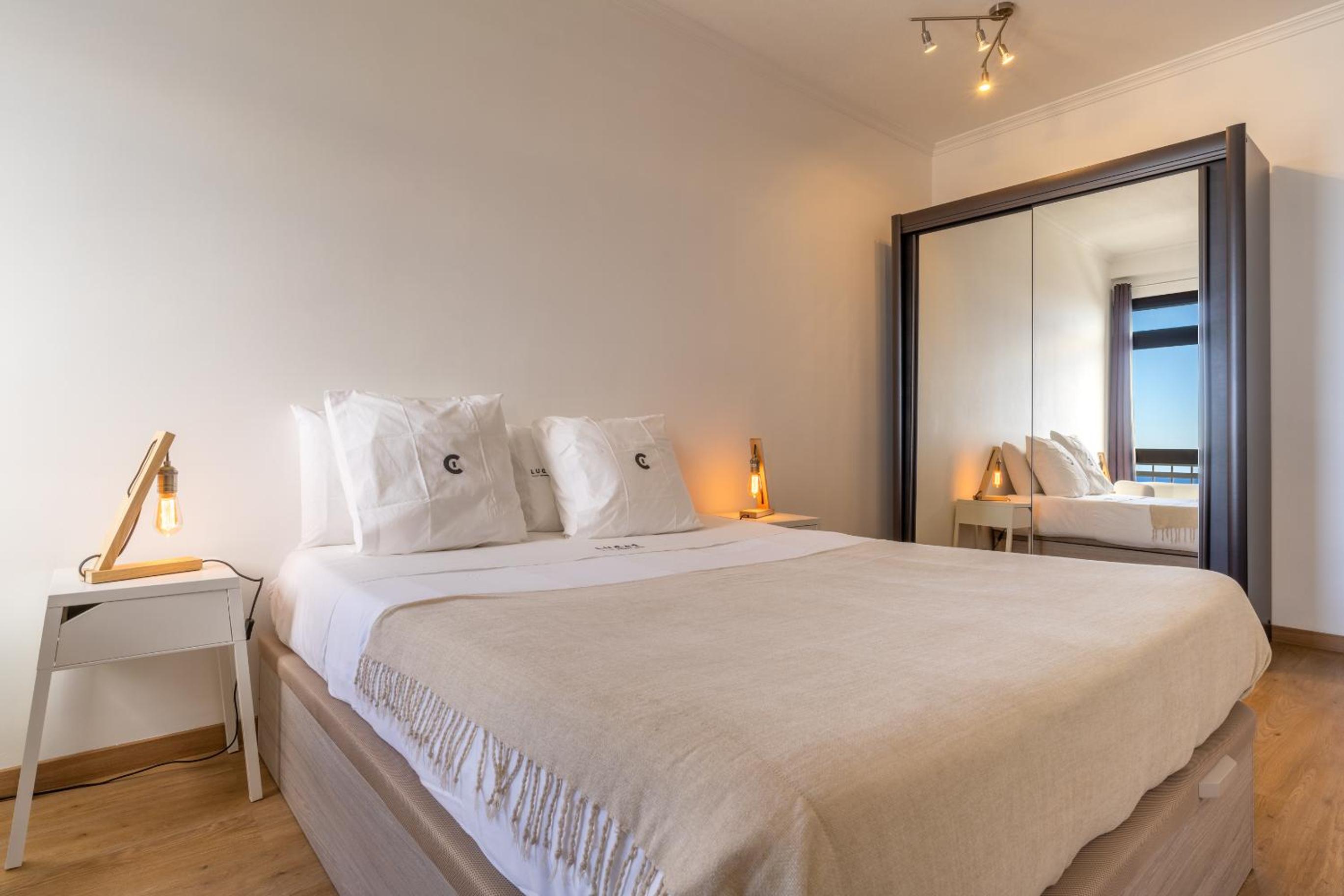 One-Bedroom Apartment with Balcony photo 1