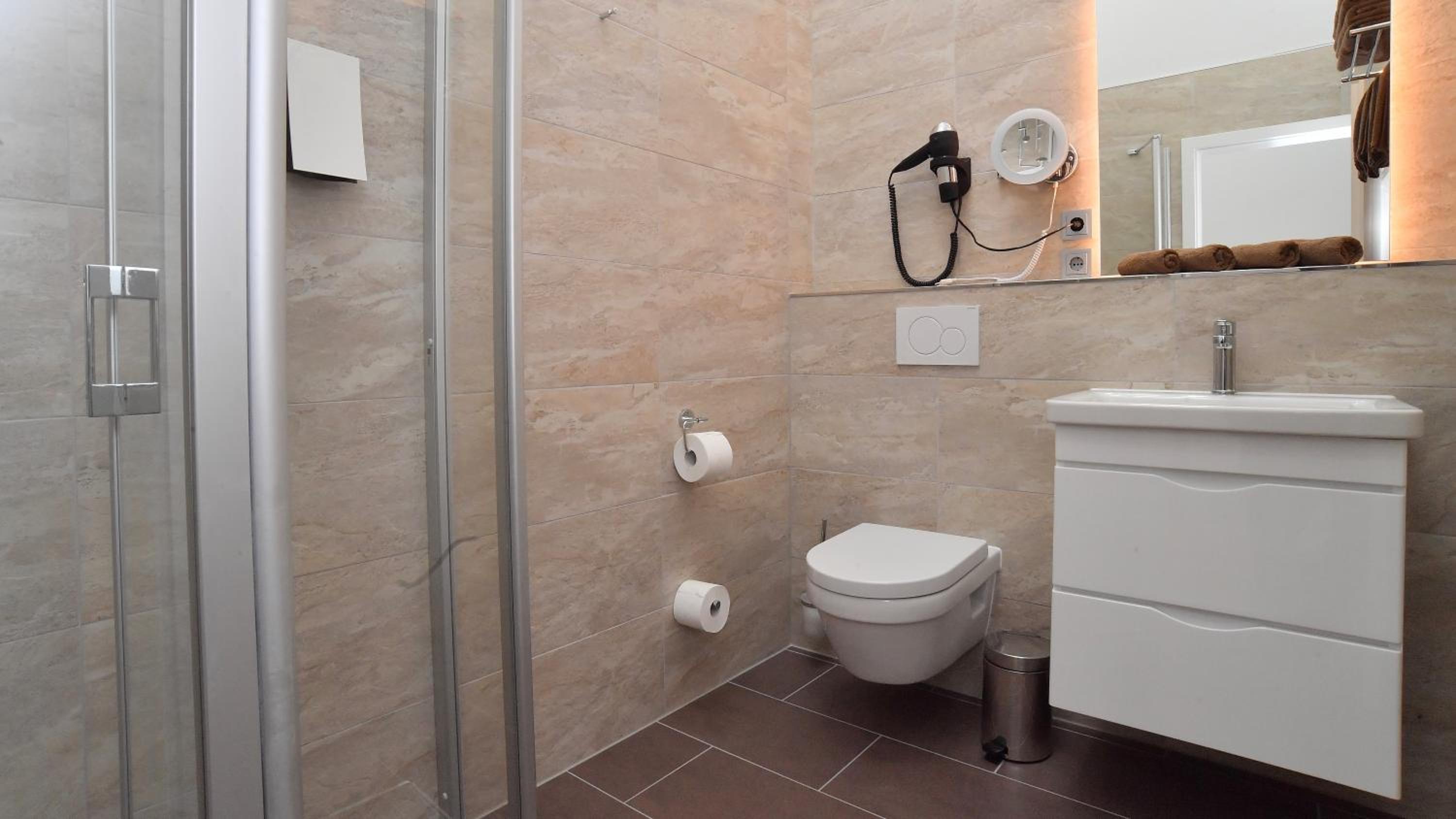 Superior Apartment - Split Level - Photo 8