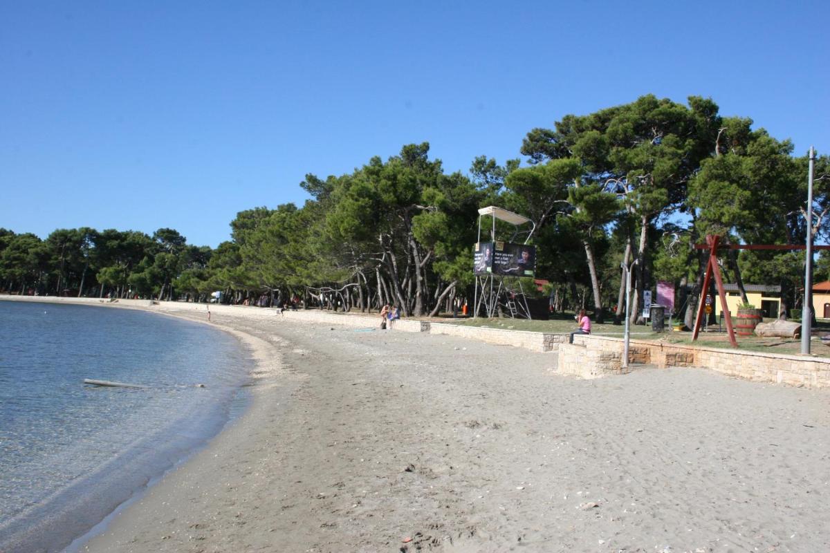 Apartment with Sea View - Photo 32