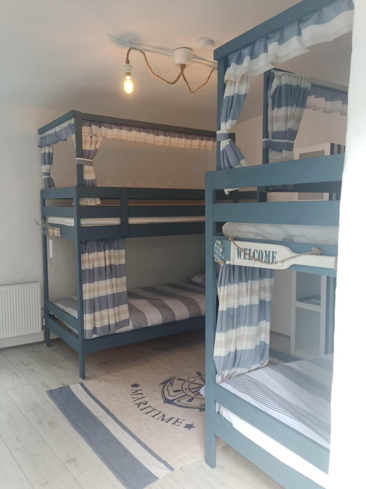 Bed in 4-Bed Dormitory Room photo 2