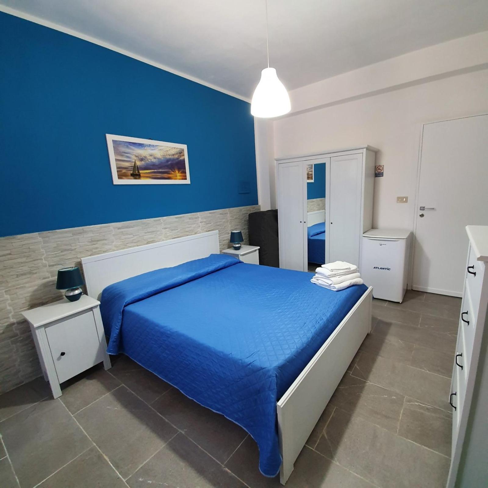 Double Room - Photo 4