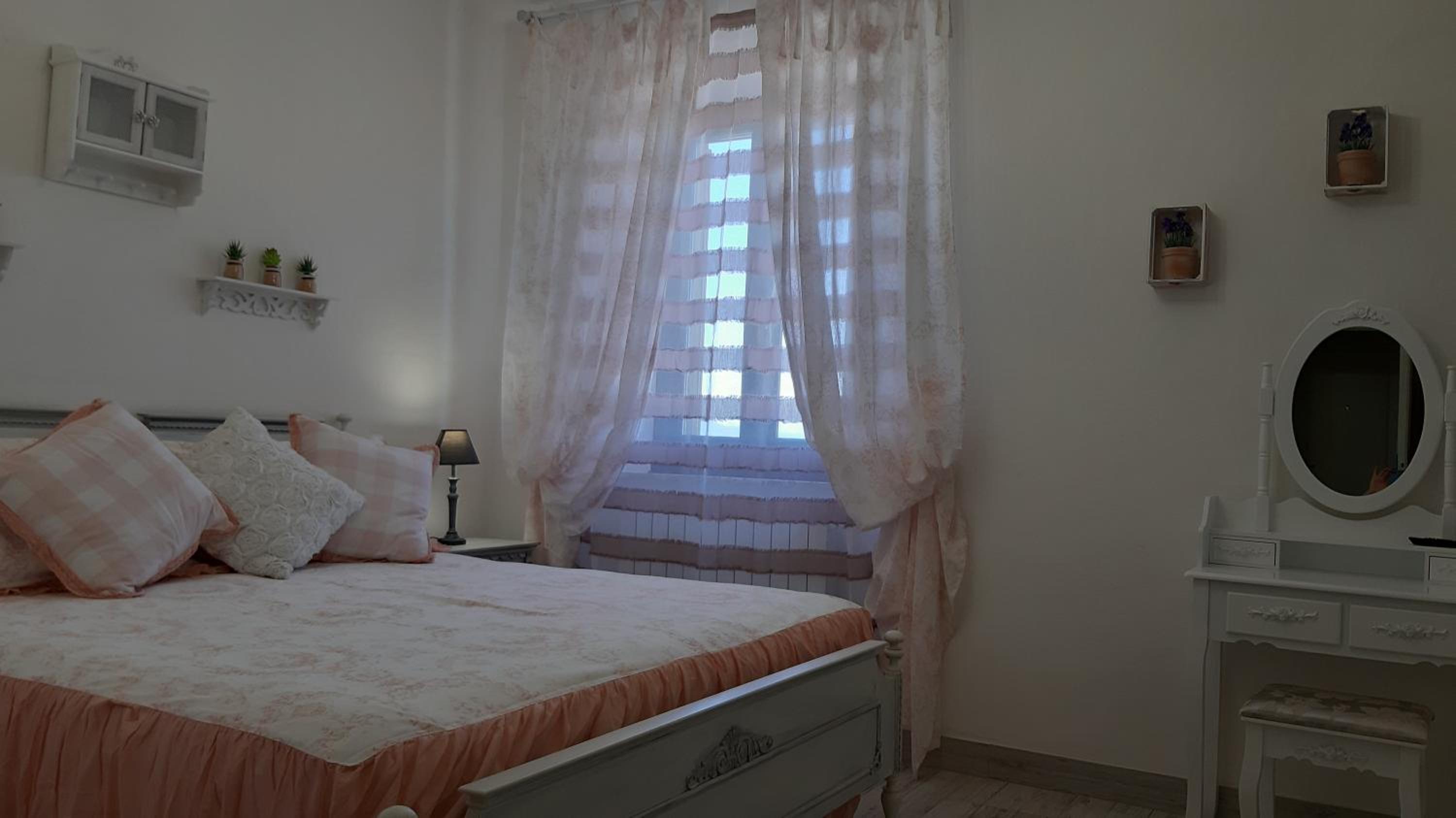Double Room - Photo 6