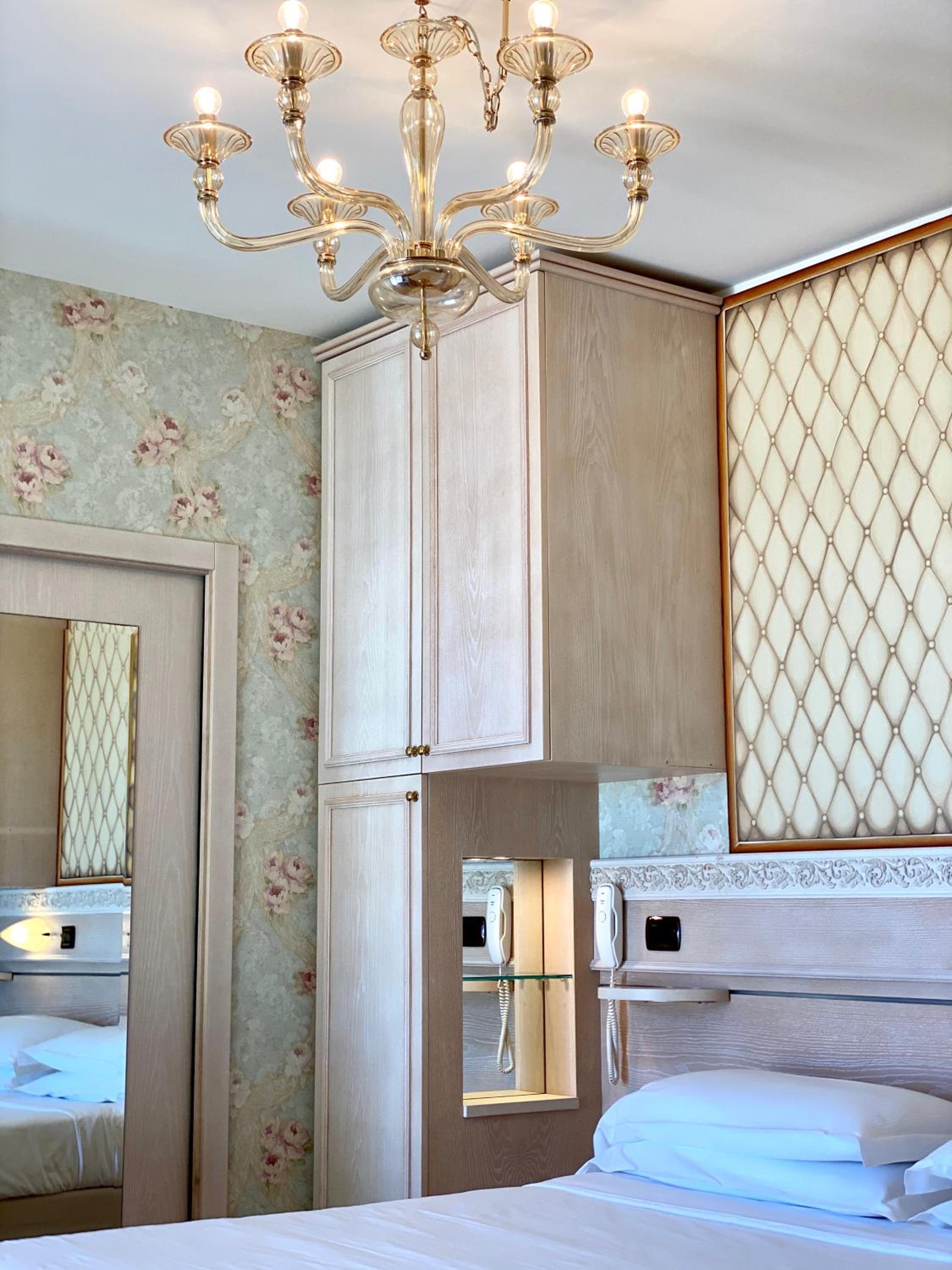 Superior Double Room with Front Sea View
