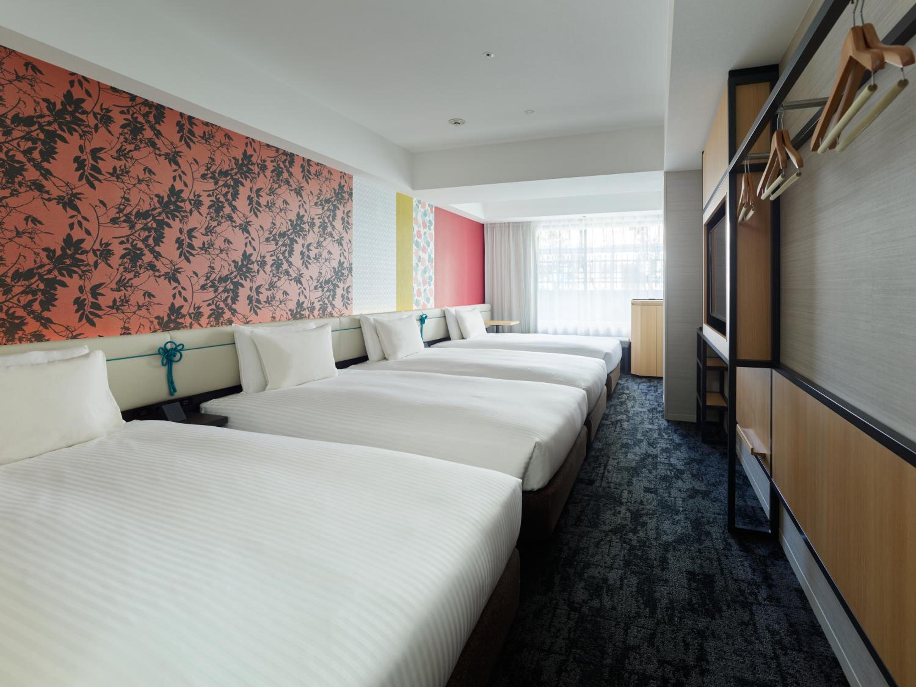 Superior Quadruple Room - Non-Smoking photo 1