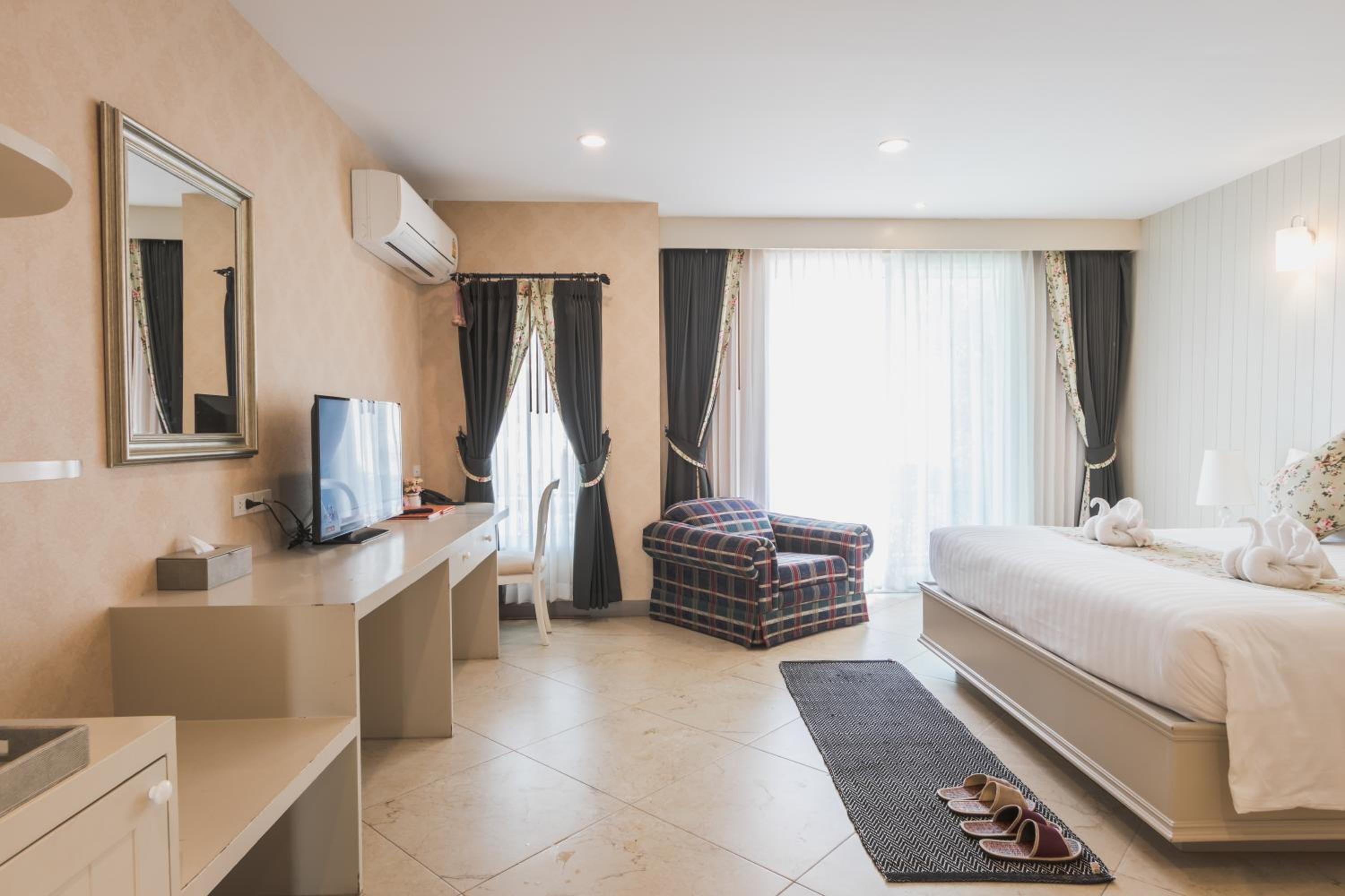 Double Room With Pool View