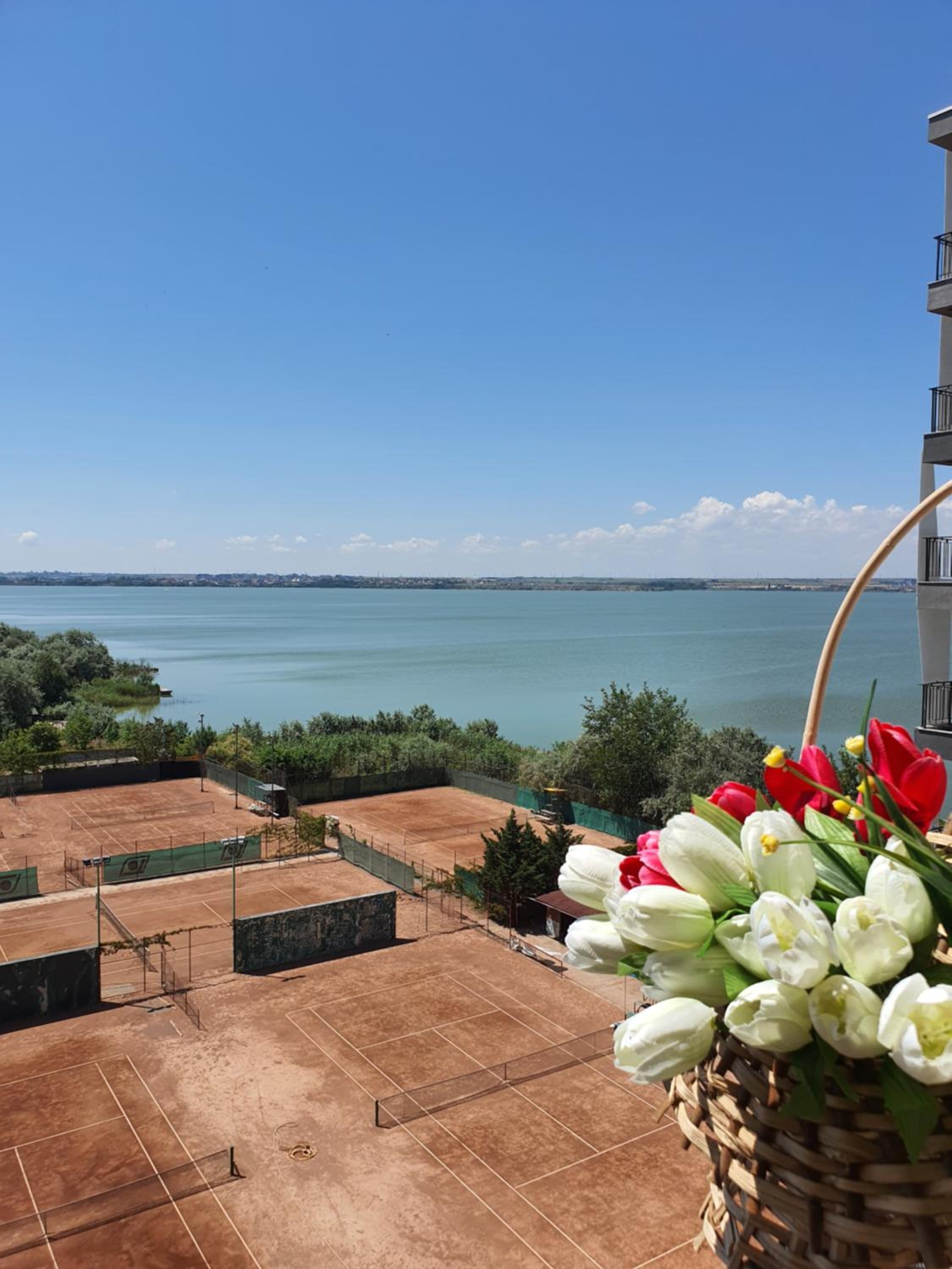 Apartment with Sea View - Photo 27