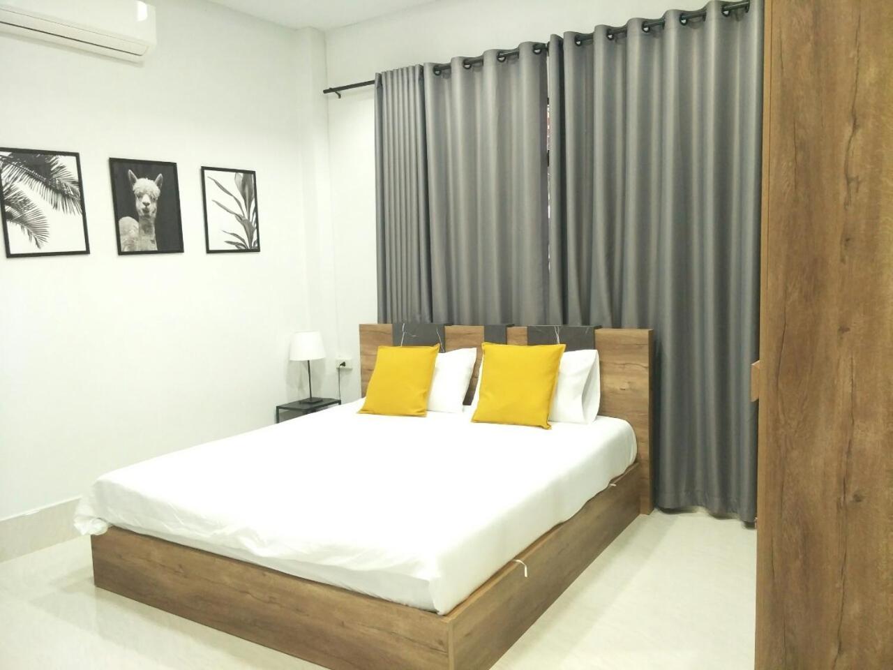 Standard Double Room - Photo 1