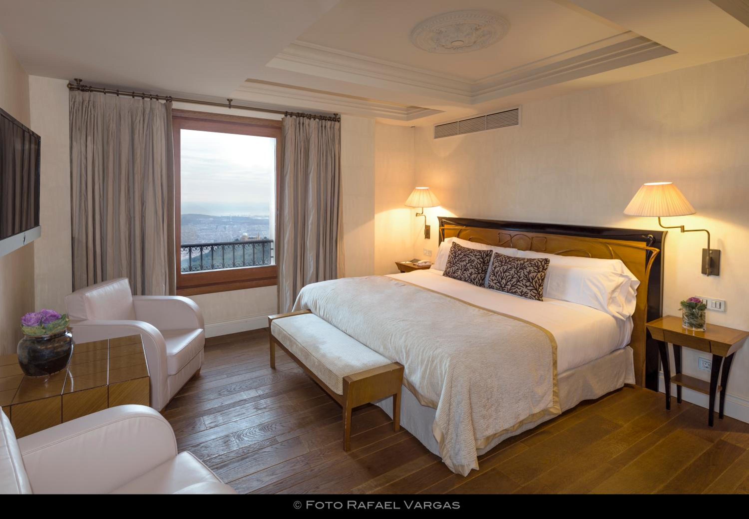 Habitación Doble o Twin Deluxe con Vista a la Ciudad Habitación Doble o Twin Deluxe con Vista a la Ciudad