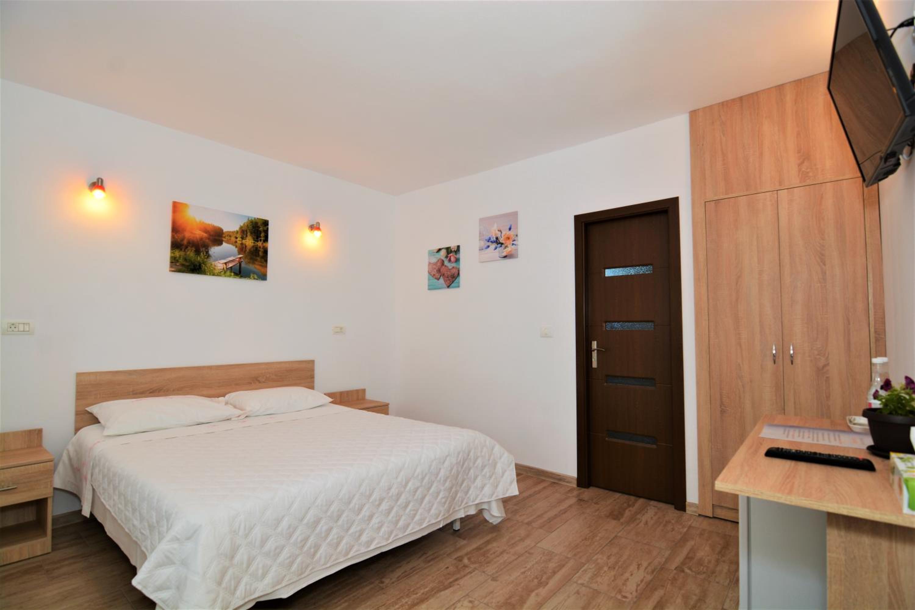 King Room with Mountain View photo 1