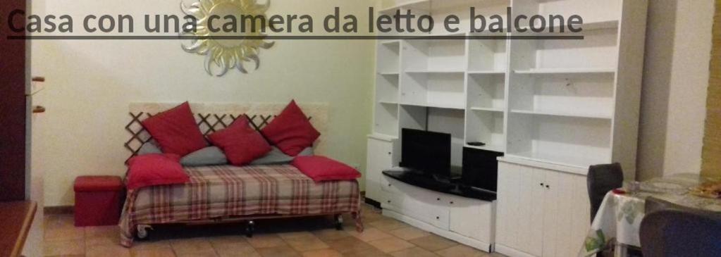 One-Bedroom House with Balcony photo 2
