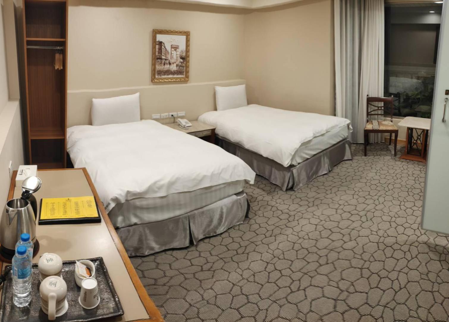 Standard Twin Room photo 3