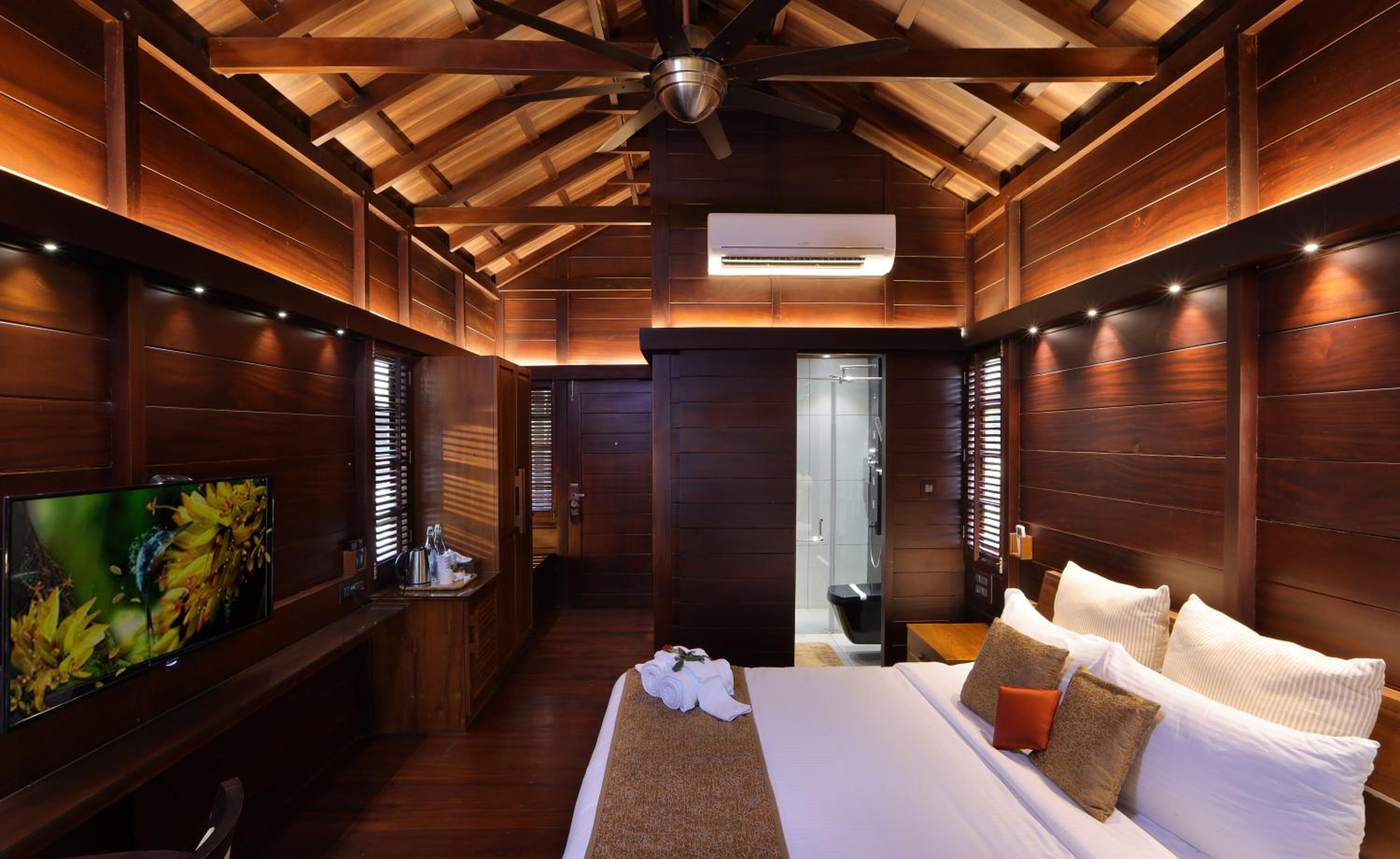Wooden Cottage  - Photo 1