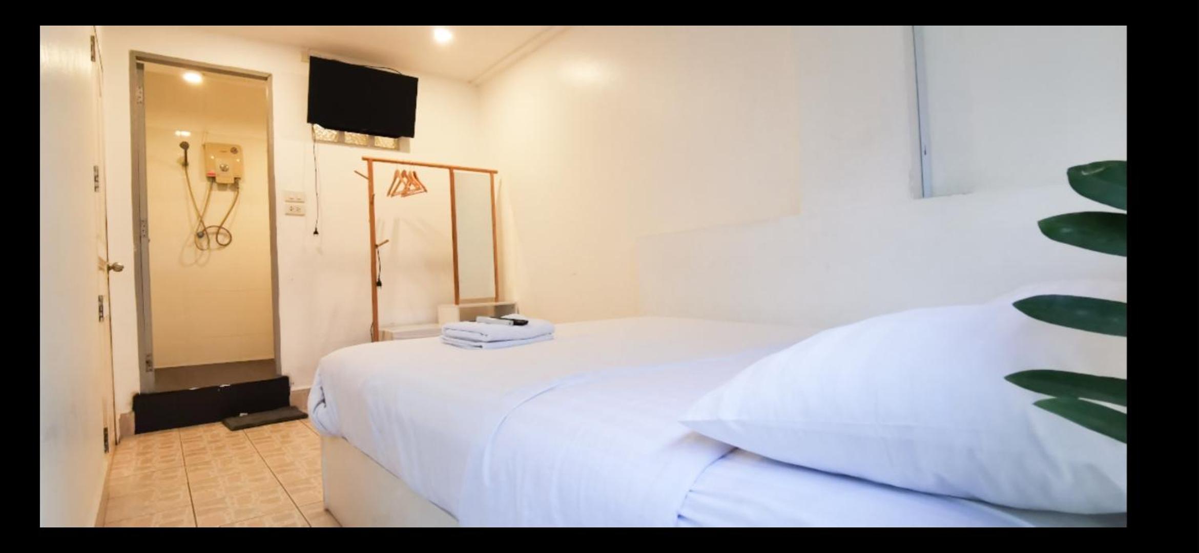 Double Room with Garden View - Photo 8