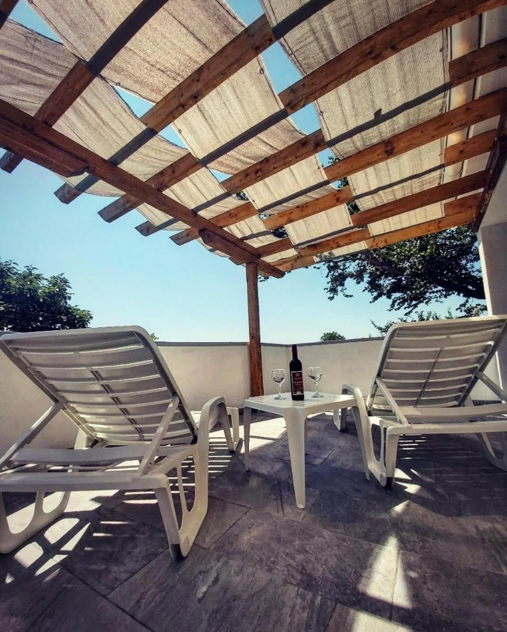 Apartment with Sea View - Photo 12