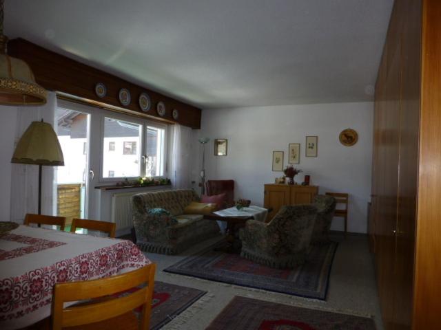 One-Bedroom Apartment with Balcony photo 1