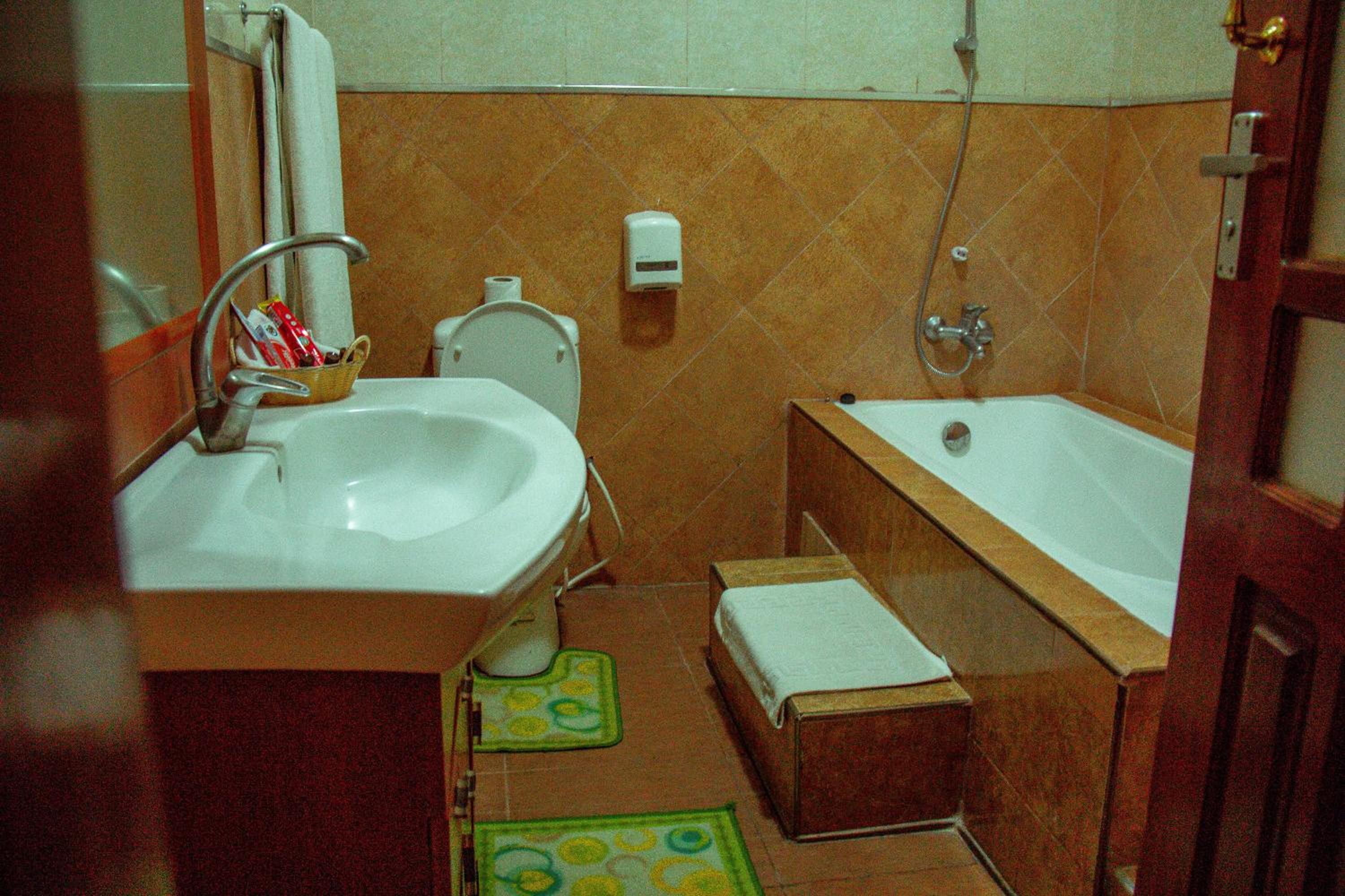 Deluxe Double Room with Balcony photo 3