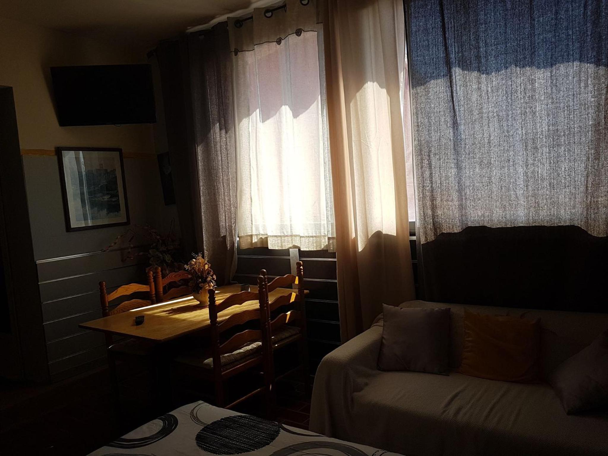 Apartment with Sea View - Photo 7