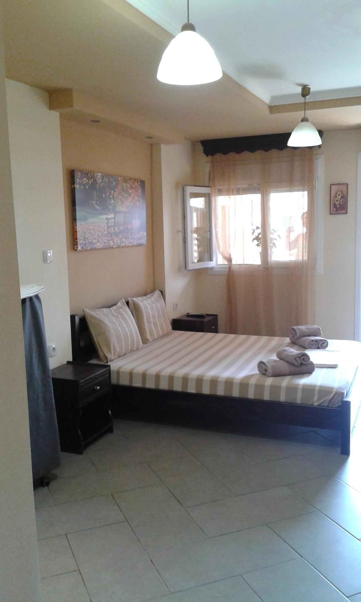 One-Bedroom House photo 1