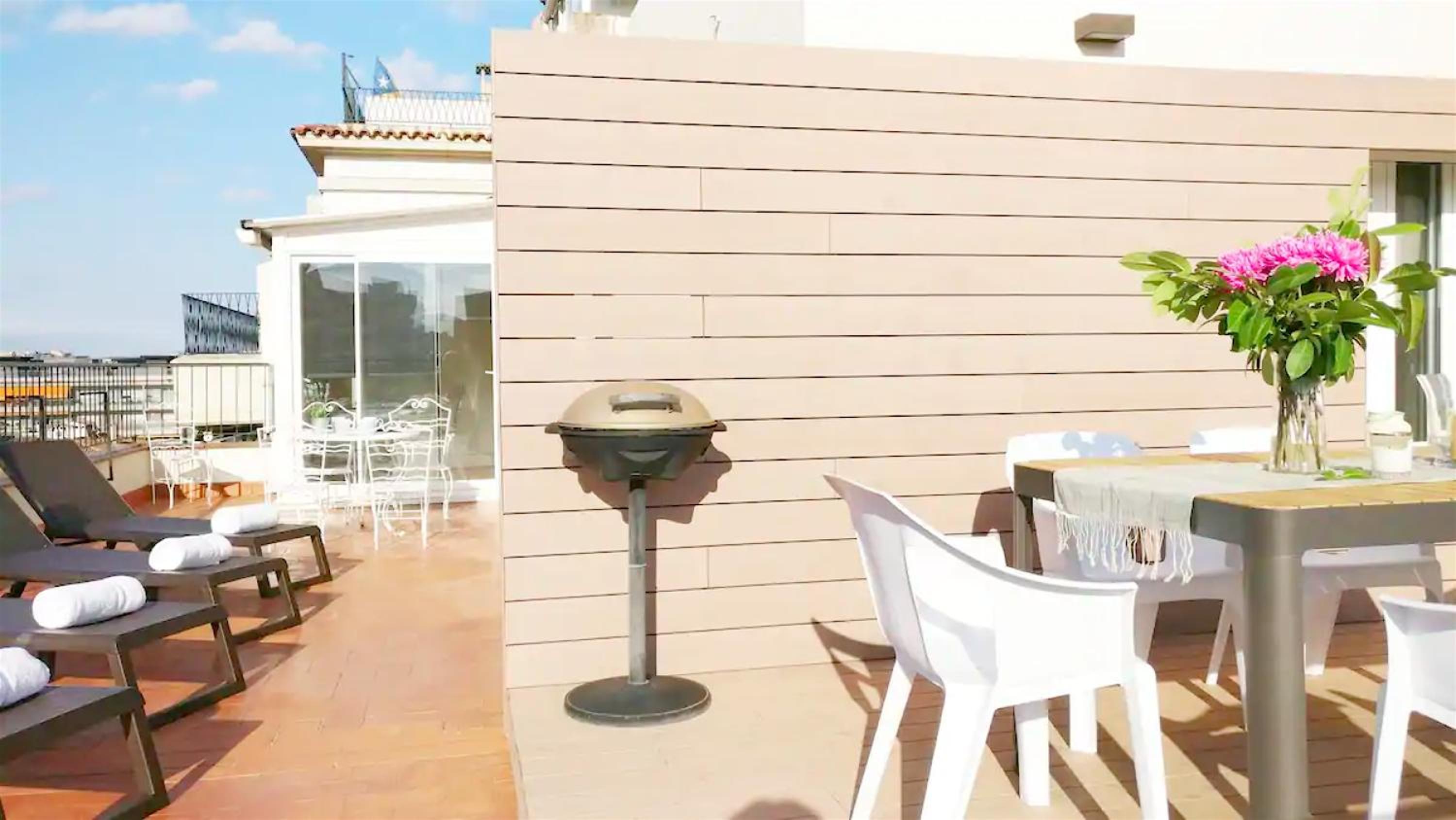 Apartment with Terrace photo 3