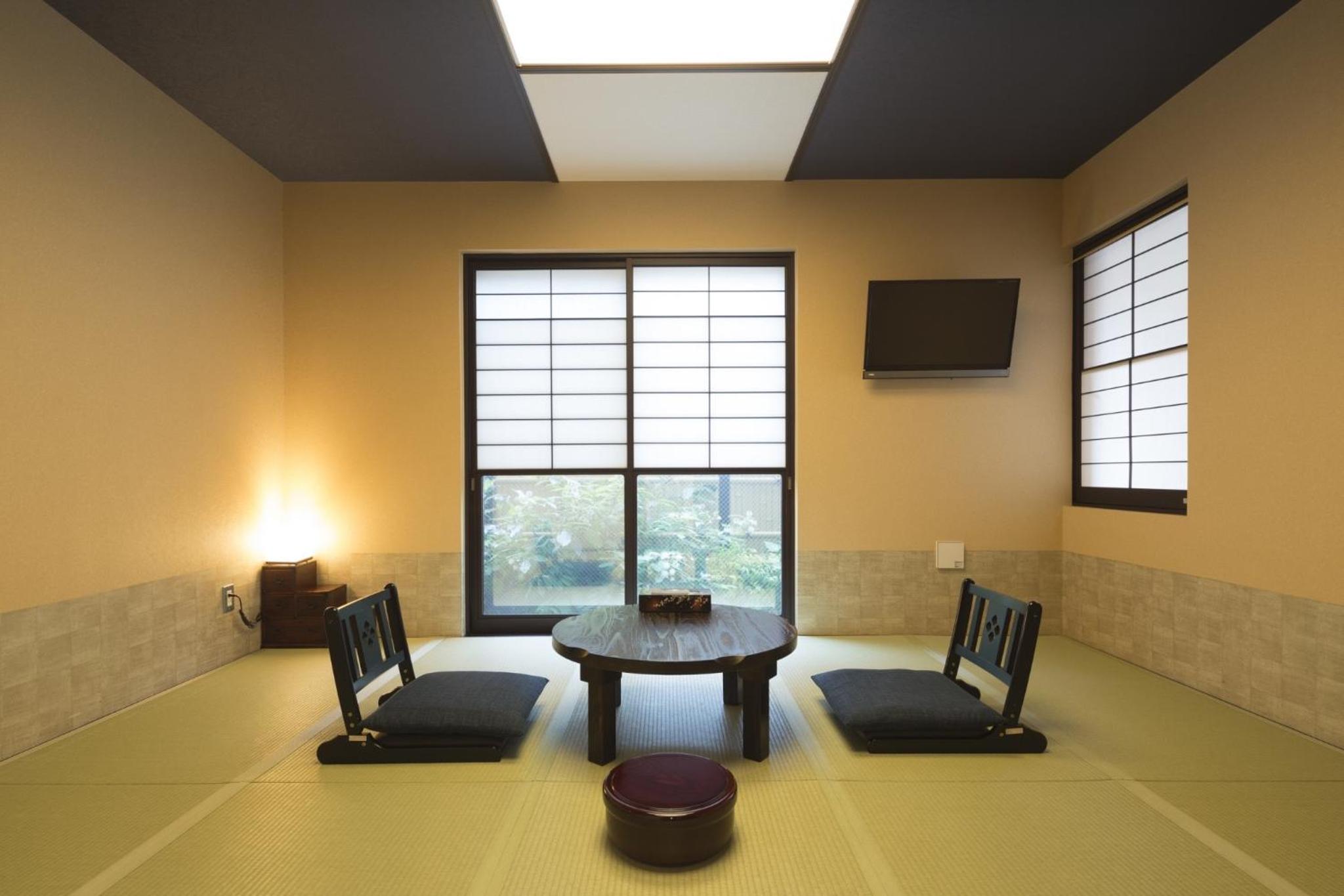 Superior Japanese-Style Room with Garden View photo 2