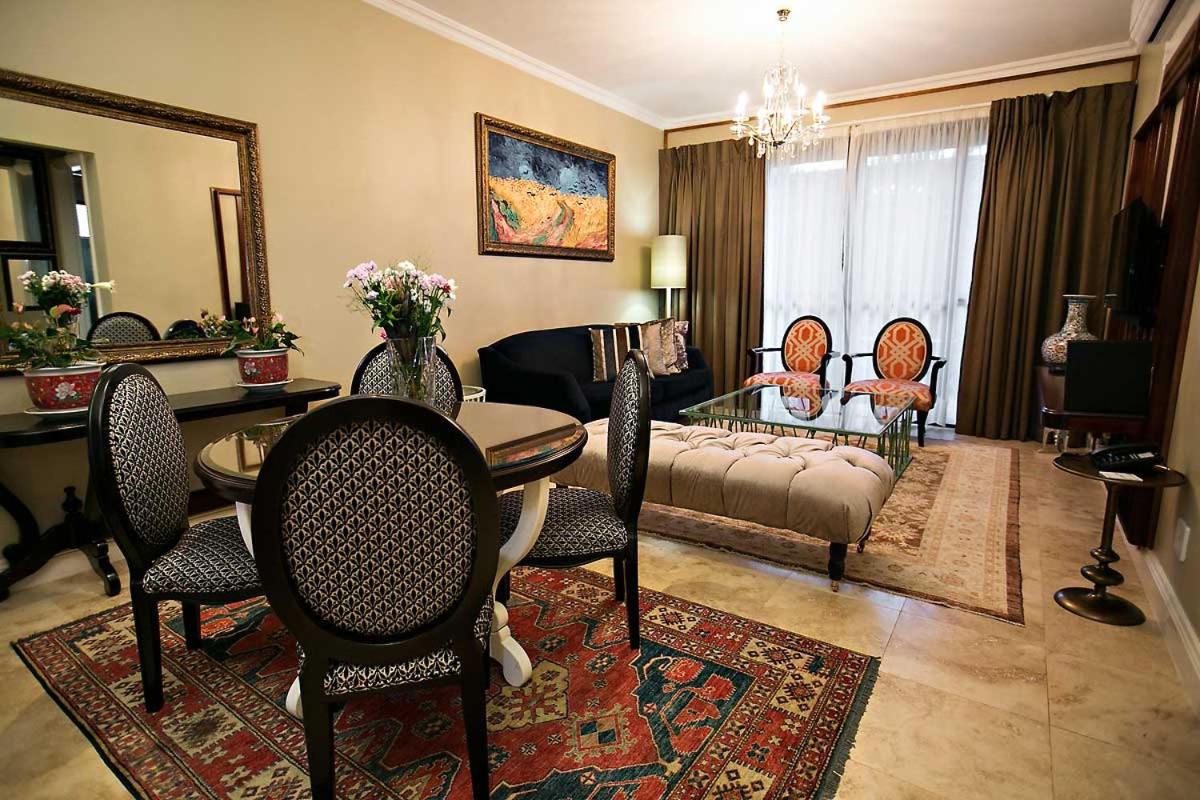 One-Bedroom Apartment photo 3