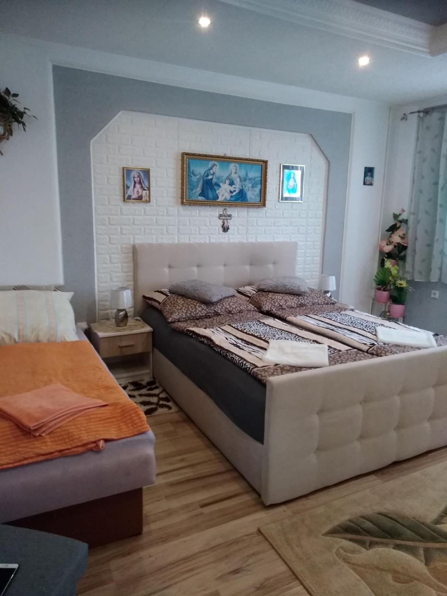 Triple Room photo 2