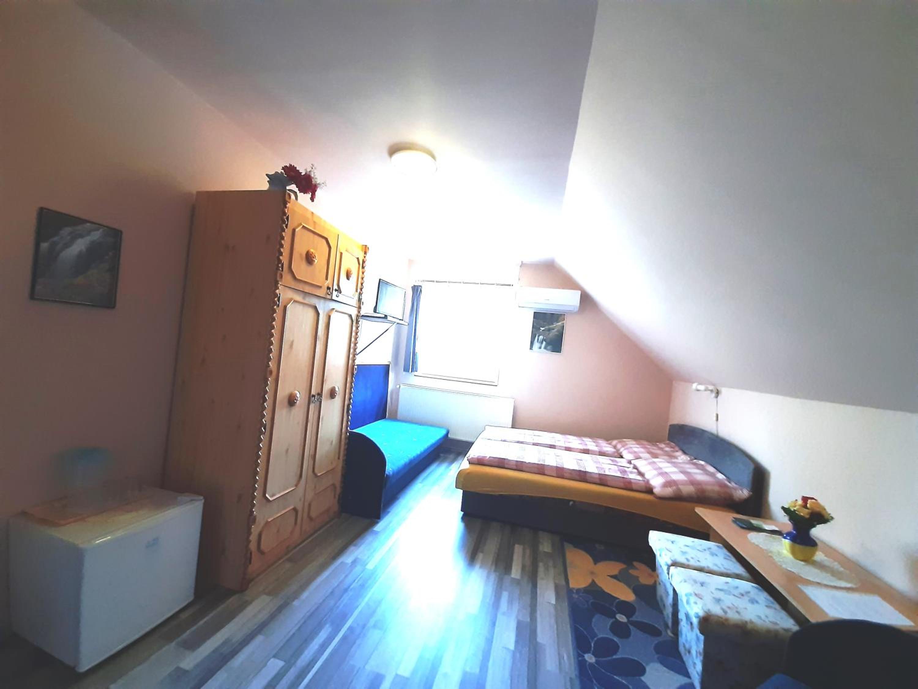 Quadruple Room with Bathroom photo 1