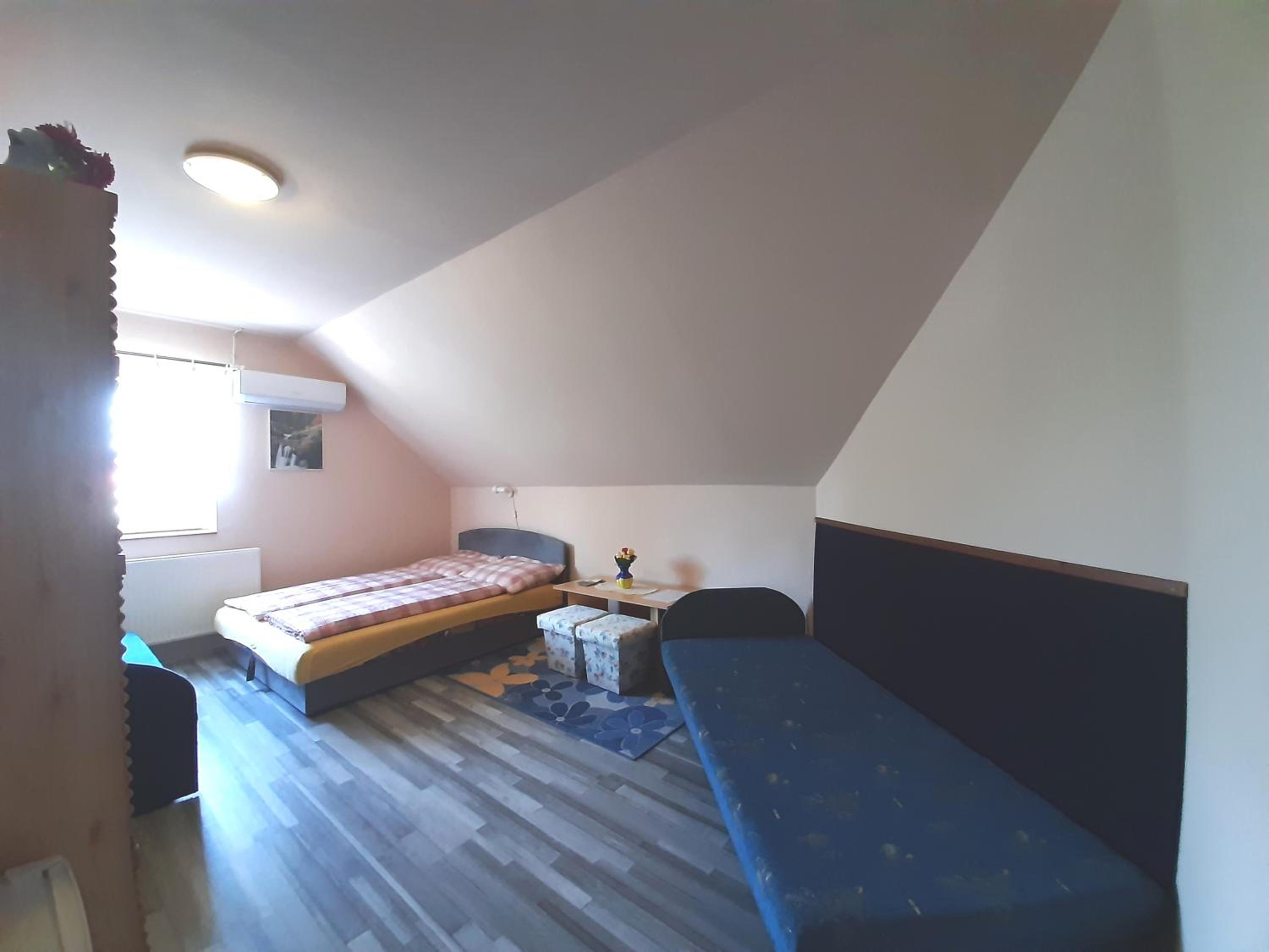 Quadruple Room with Bathroom photo 2