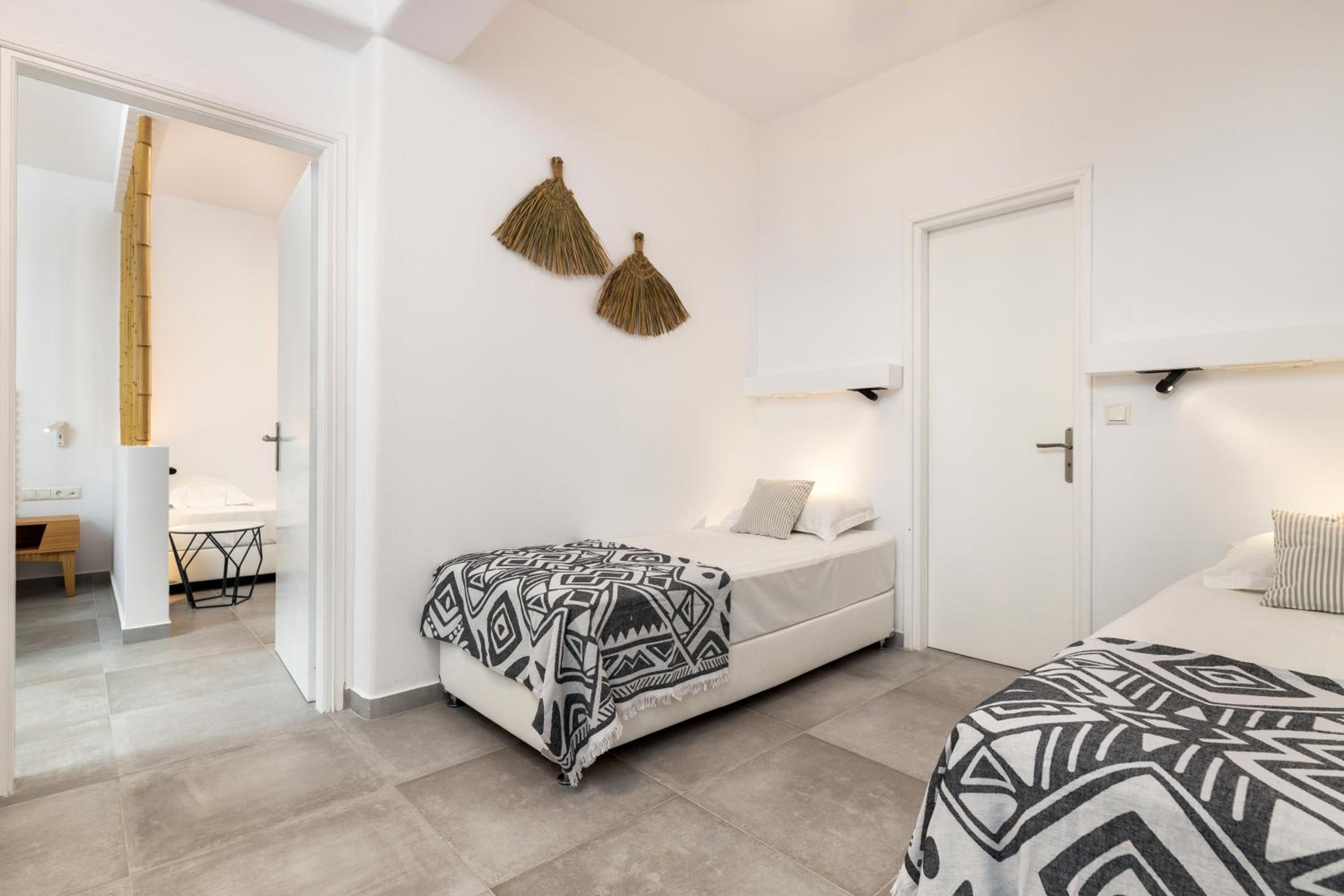 Two-Bedroom Apartment - Photo 2