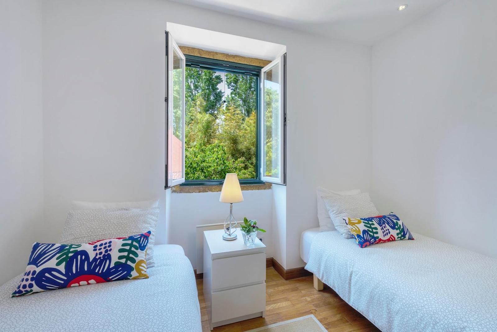 Two-Bedroom Apartment with Garden View photo 2