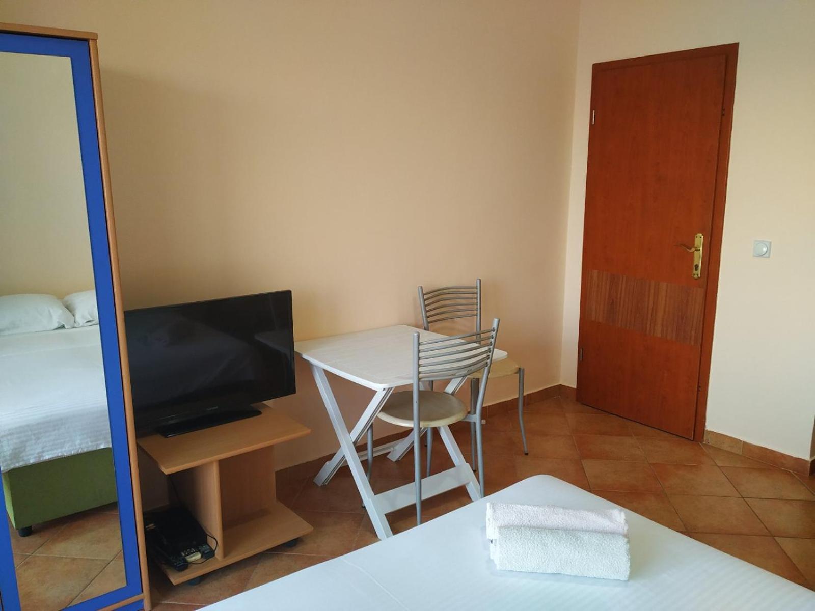 Studio with Terrace