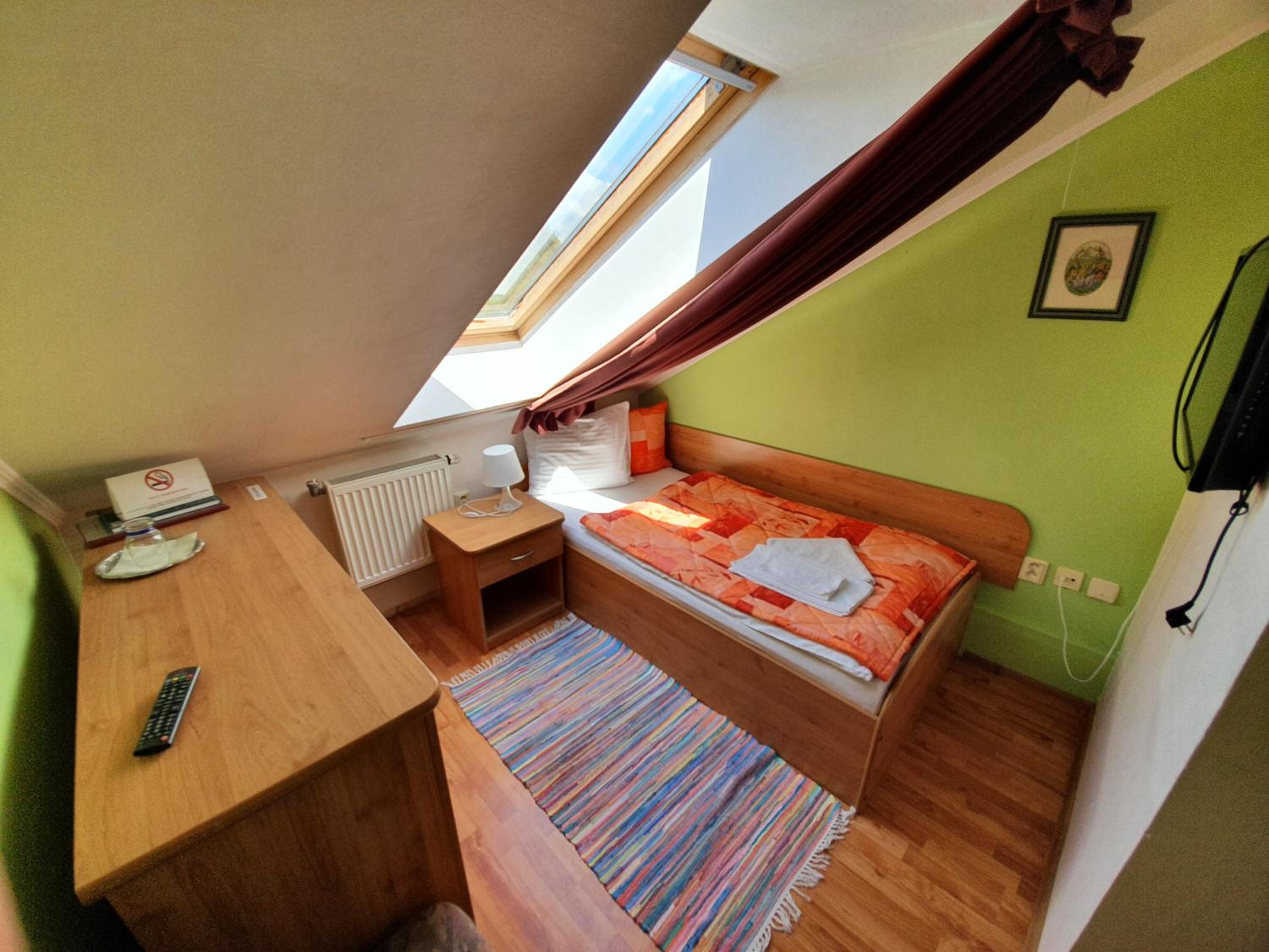 Single Room