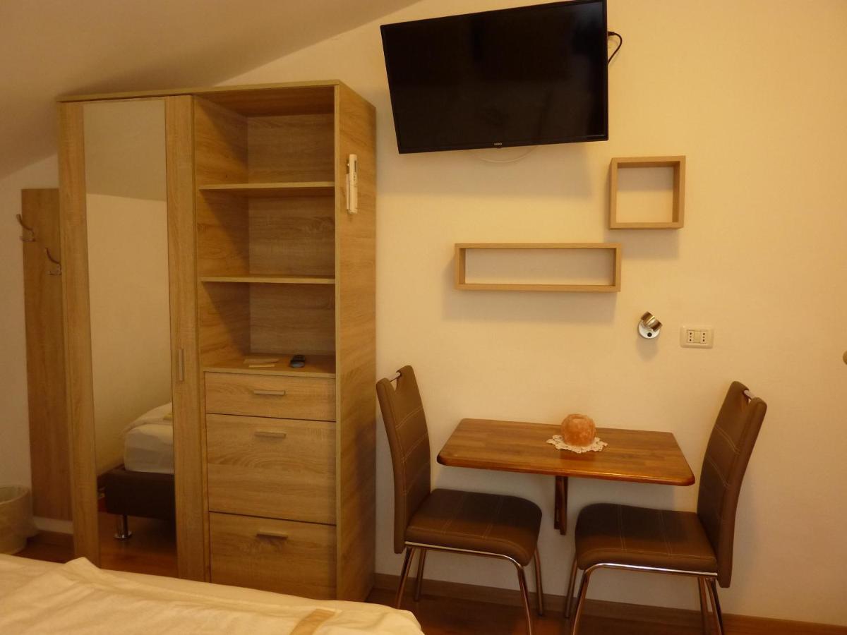 Triple Room photo 3