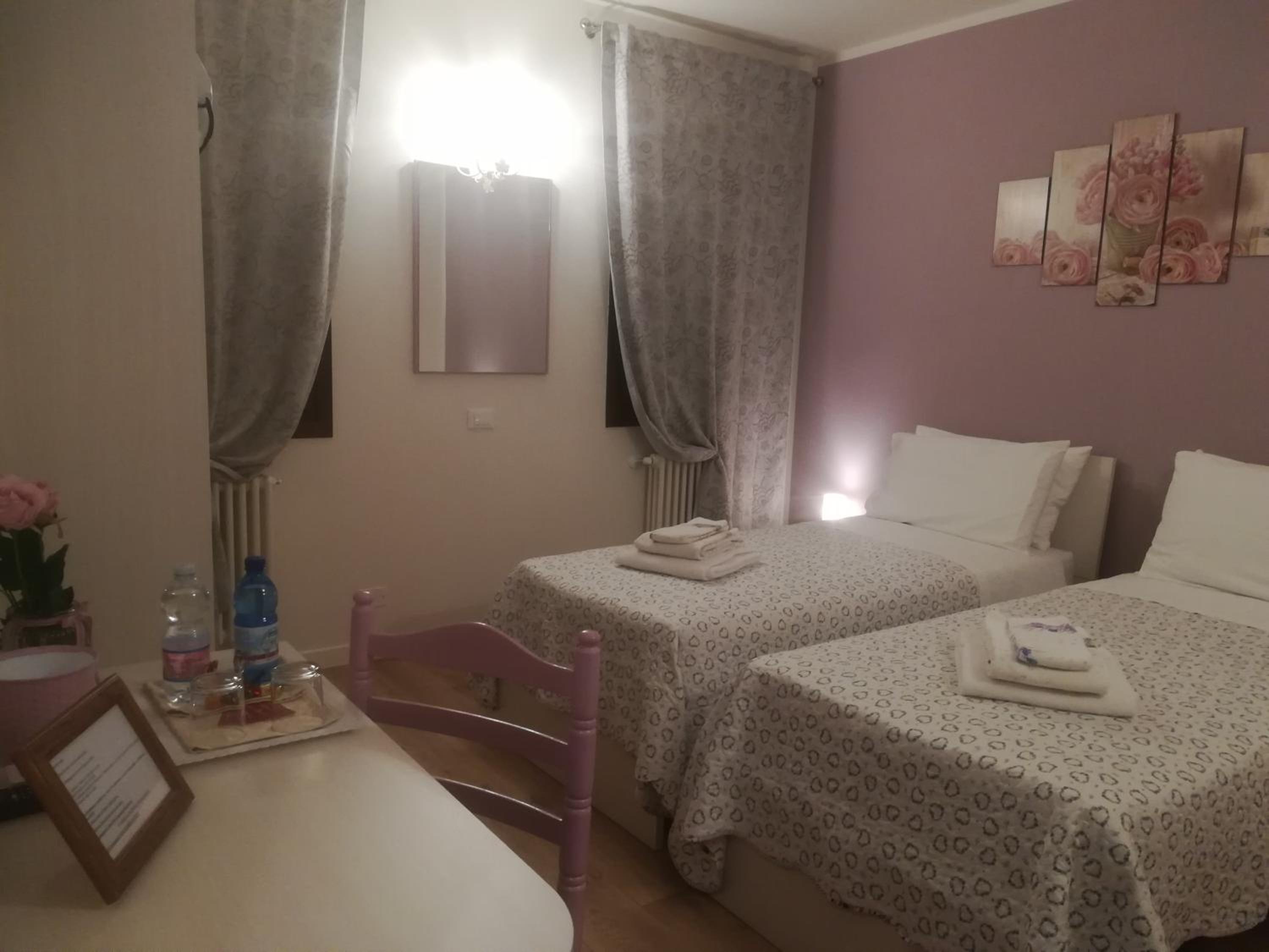 Double or Twin Room - Disability Access photo 1