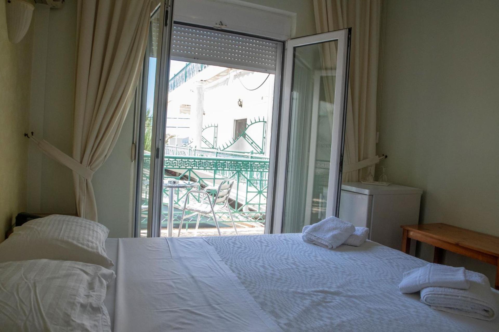Basic Double Room - Photo 7