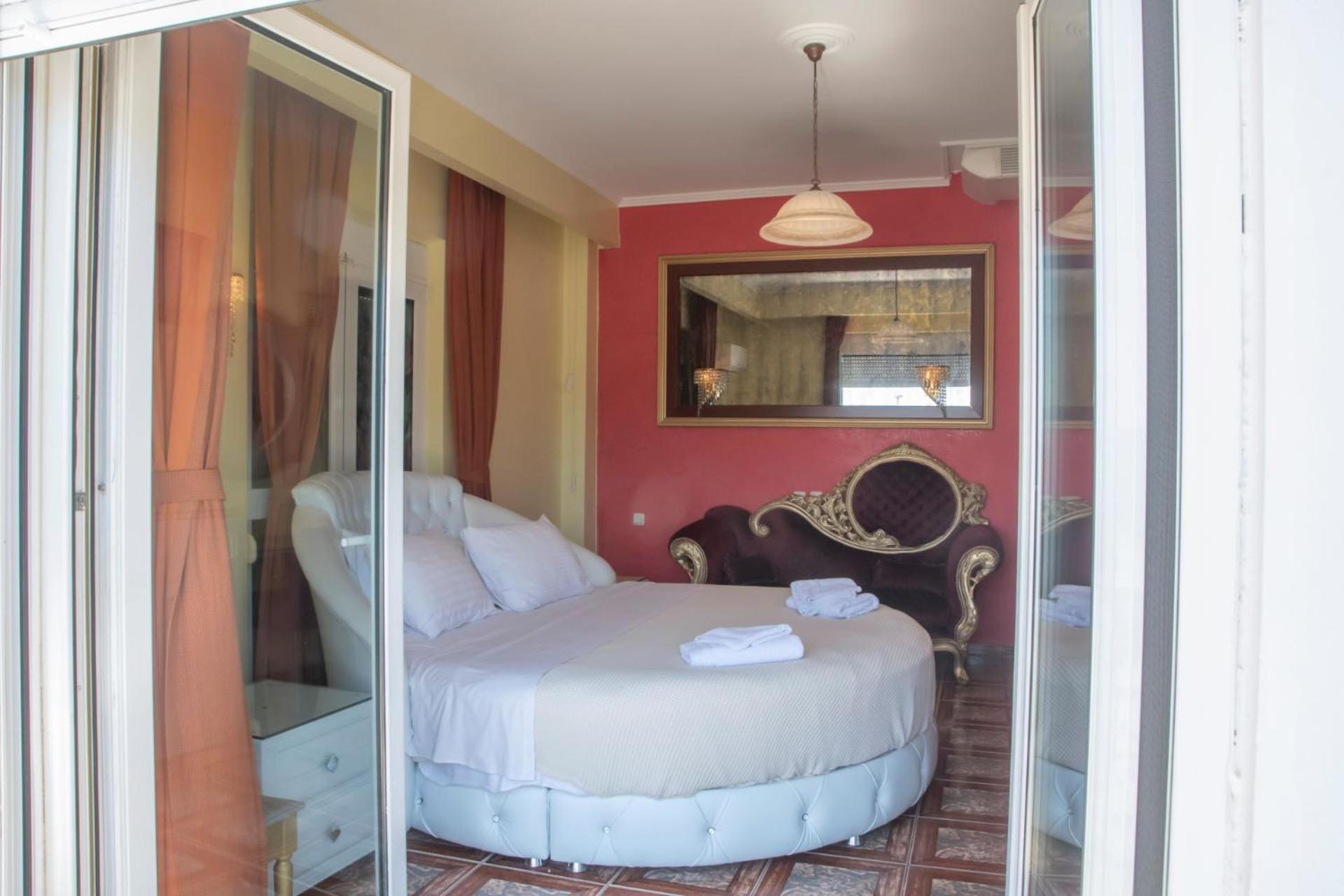 King Room with Sea View - Photo 4
