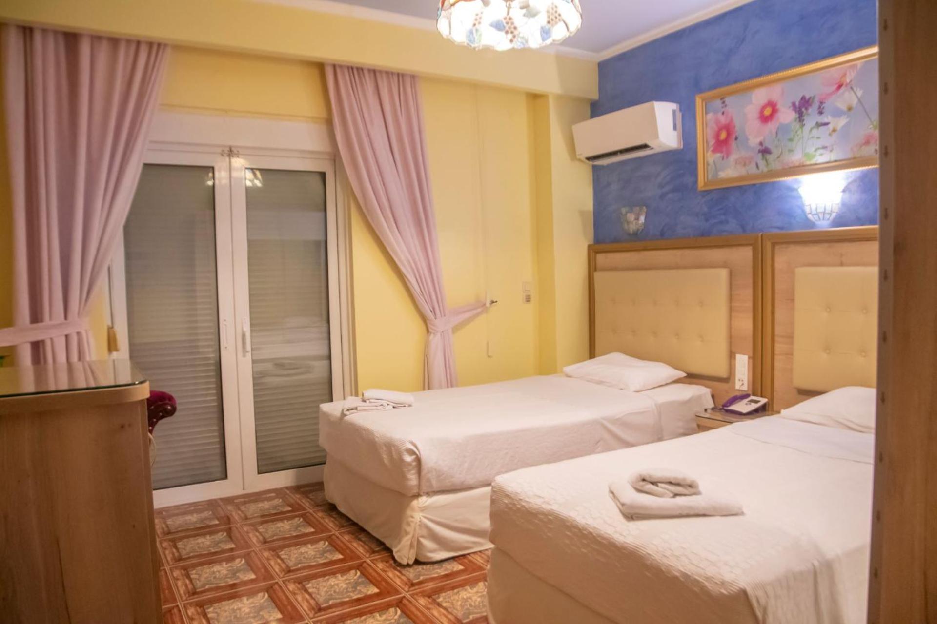 Deluxe Twin Room - Photo 15