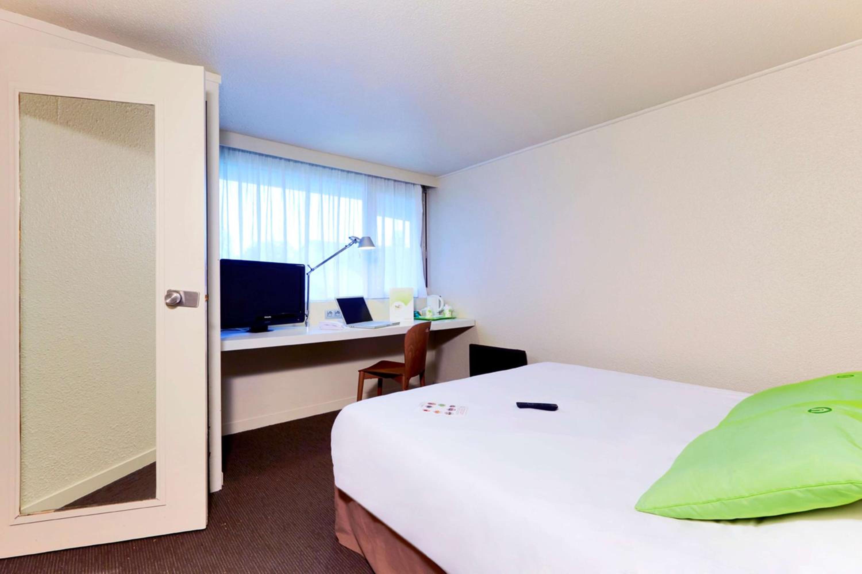Double Room - Photo 6