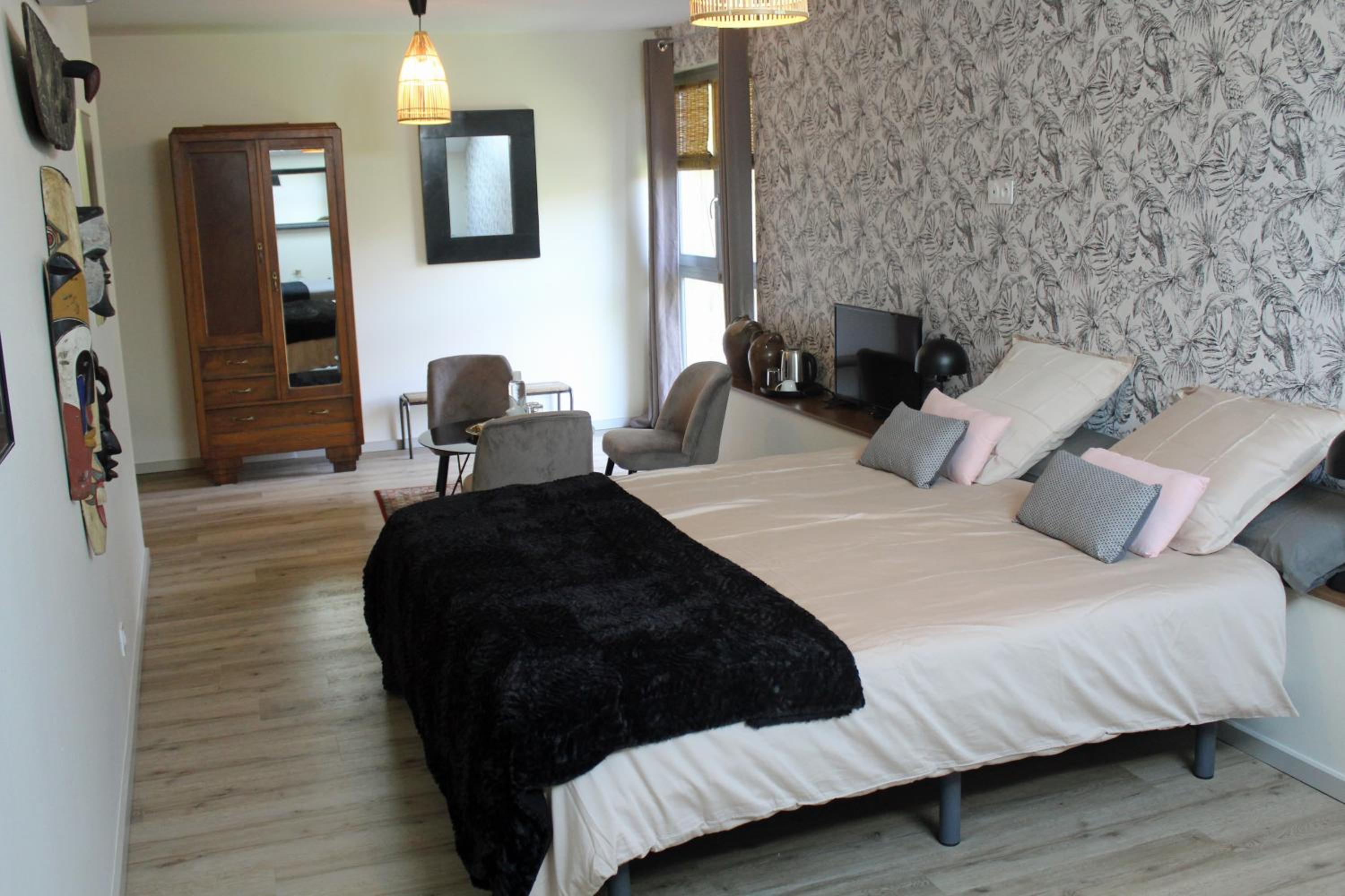 Triple Room with Garden View - Photo 3
