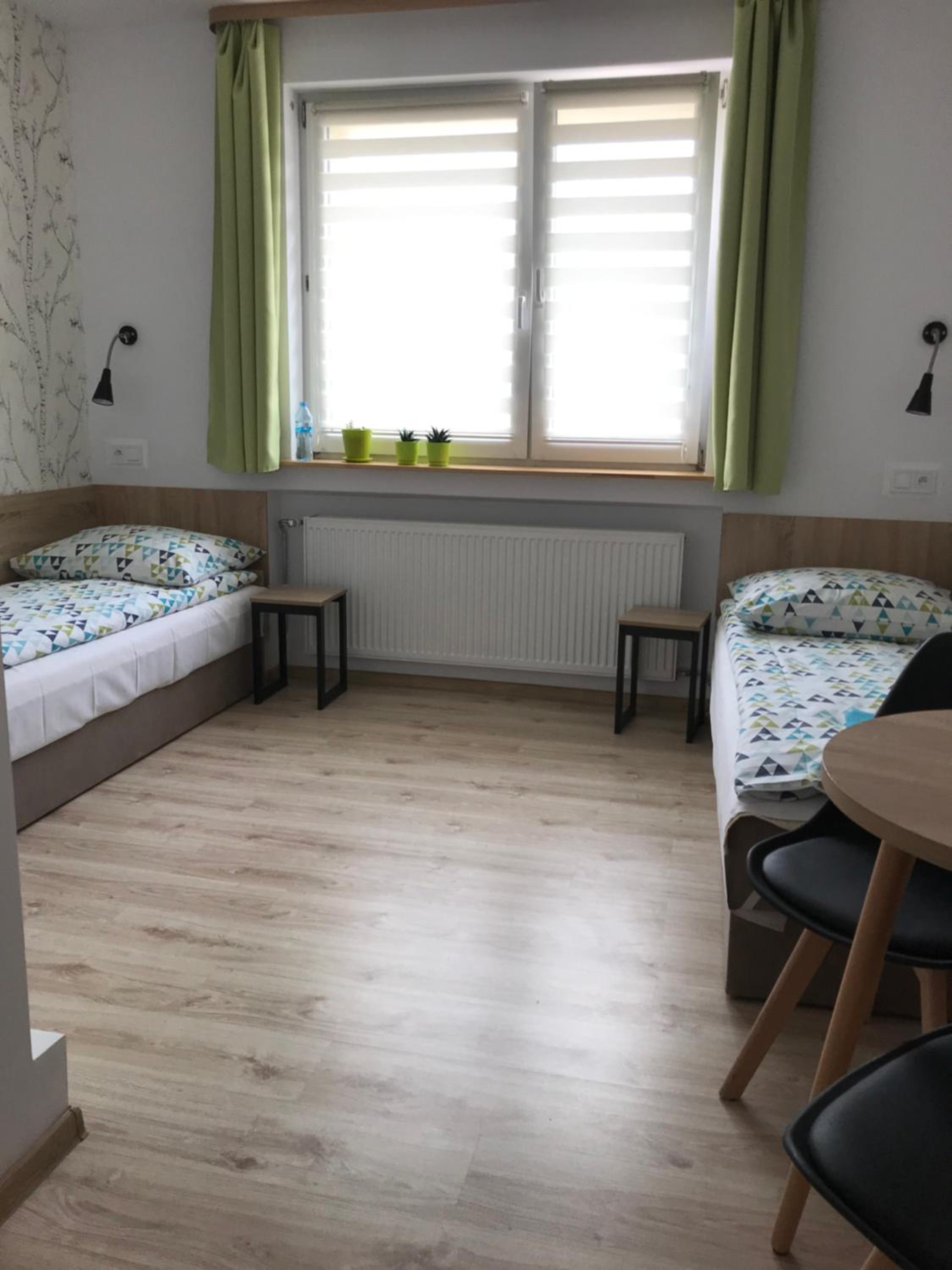 Twin Room with Bathroom - Photo 32