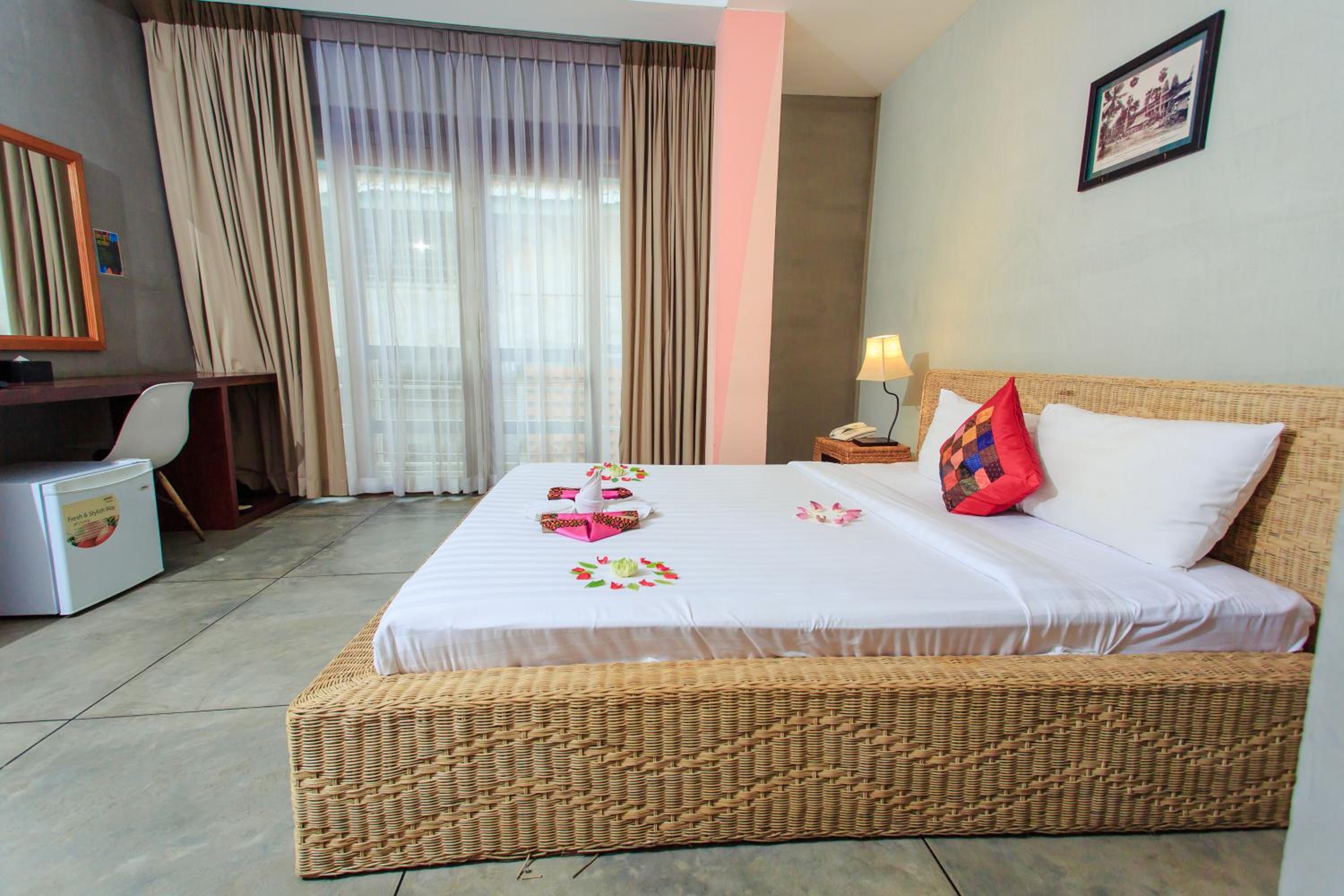 King Suite with Balcony photo 1