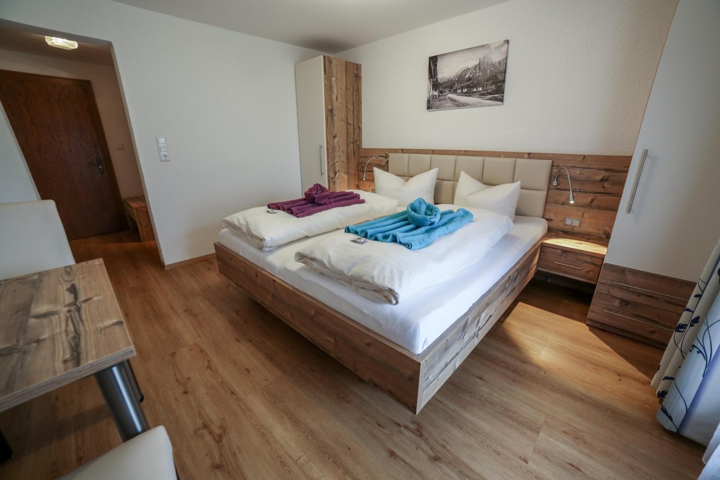 Junior Suite with Mountain View photo 2