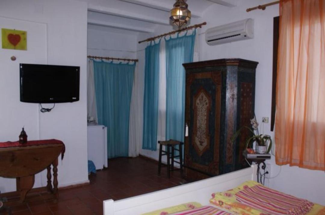 Two-Bedroom Apartment - Photo 6