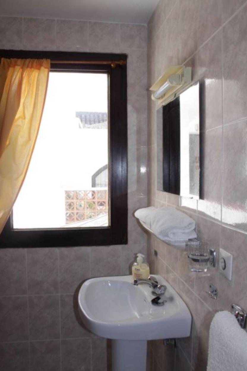 Two-Bedroom Apartment - Photo 4