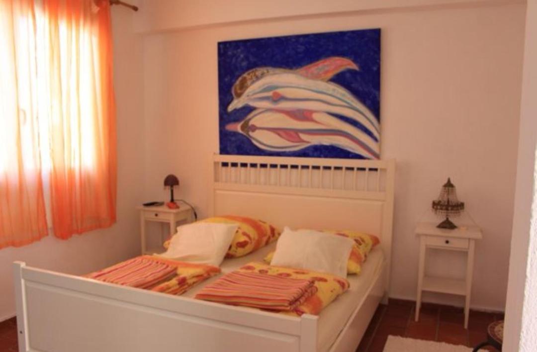Two-Bedroom Apartment - Photo 2
