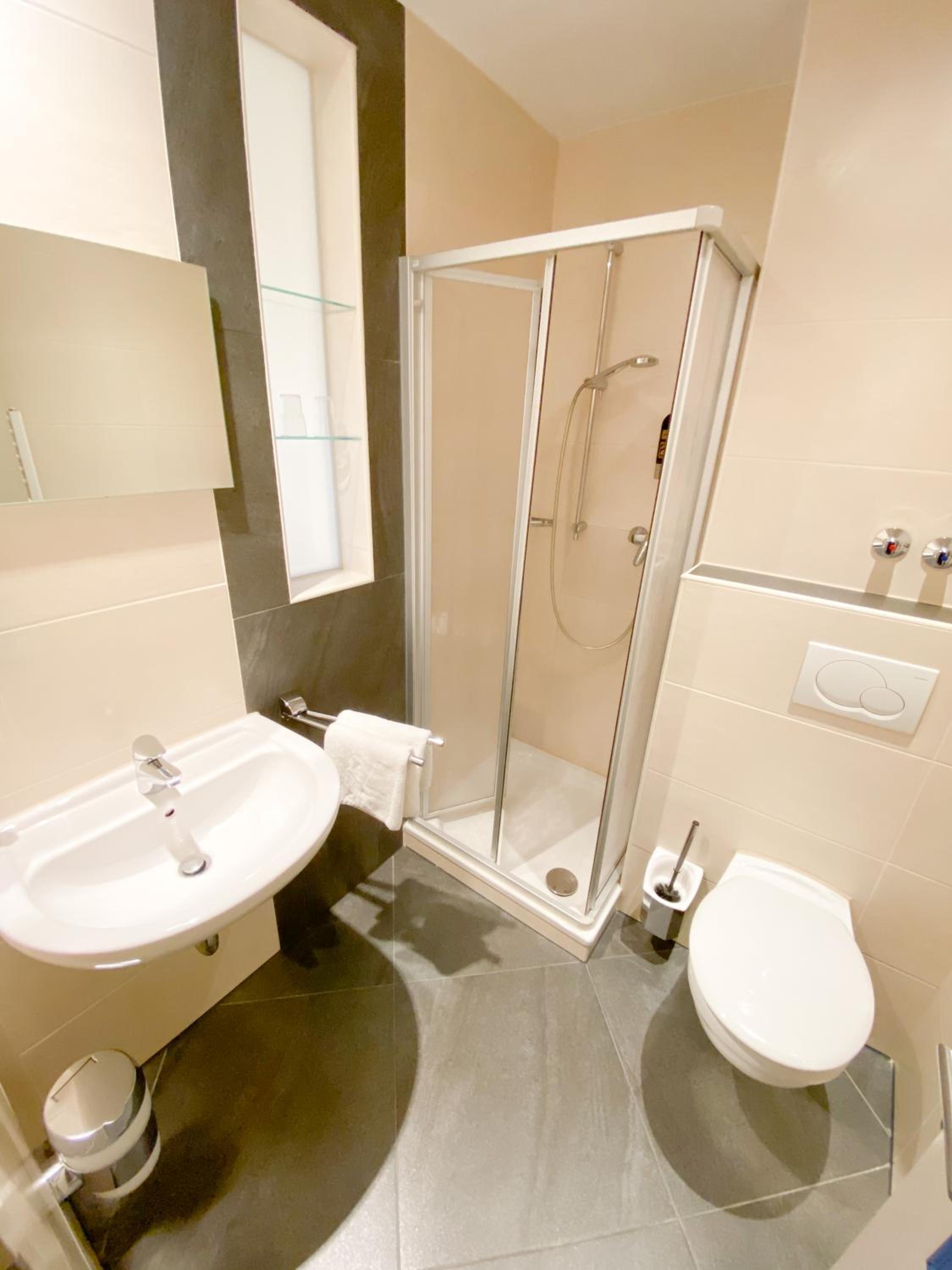 Comfort Double Room - Photo 4