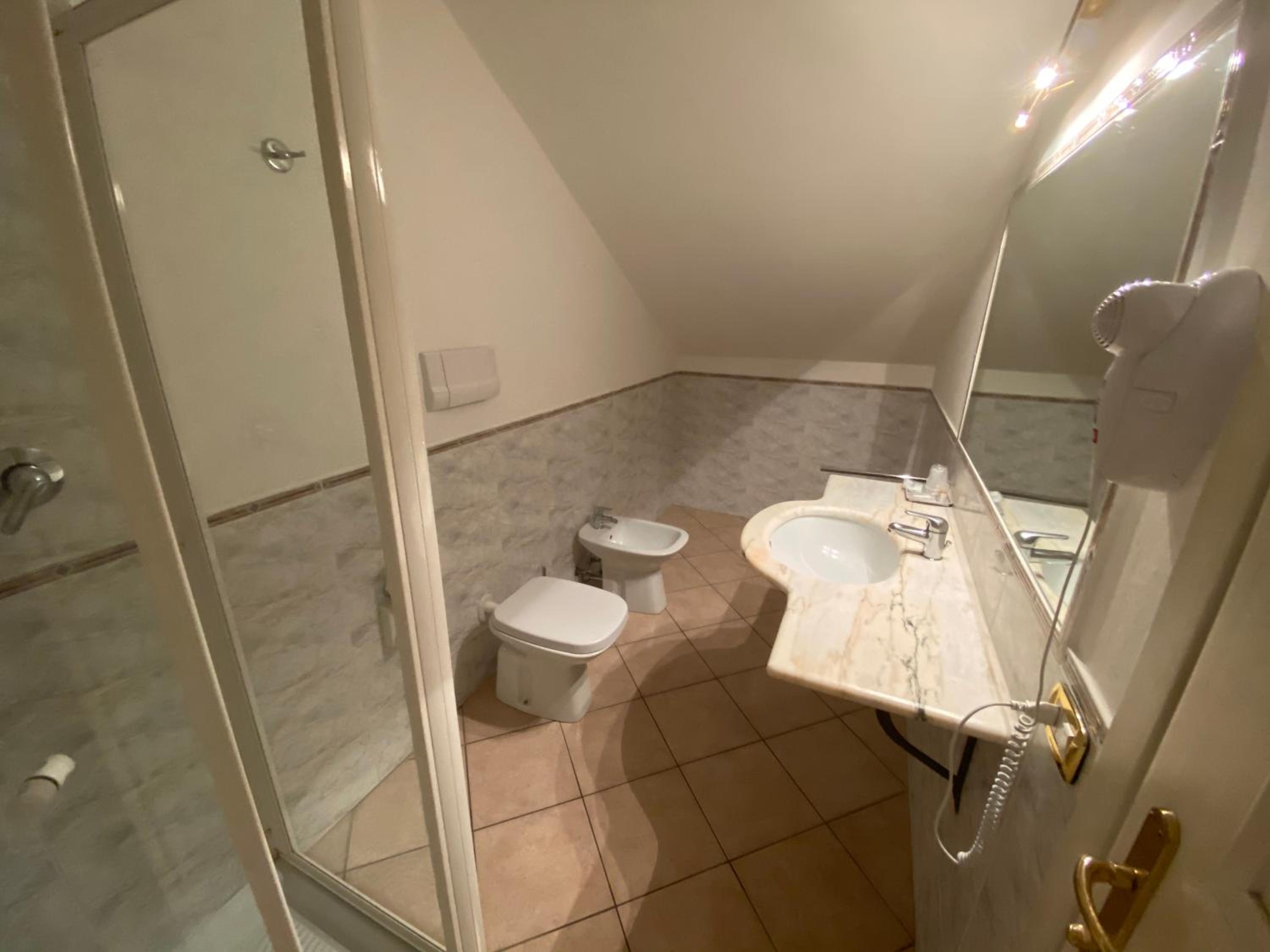 Triple Room - Photo 2