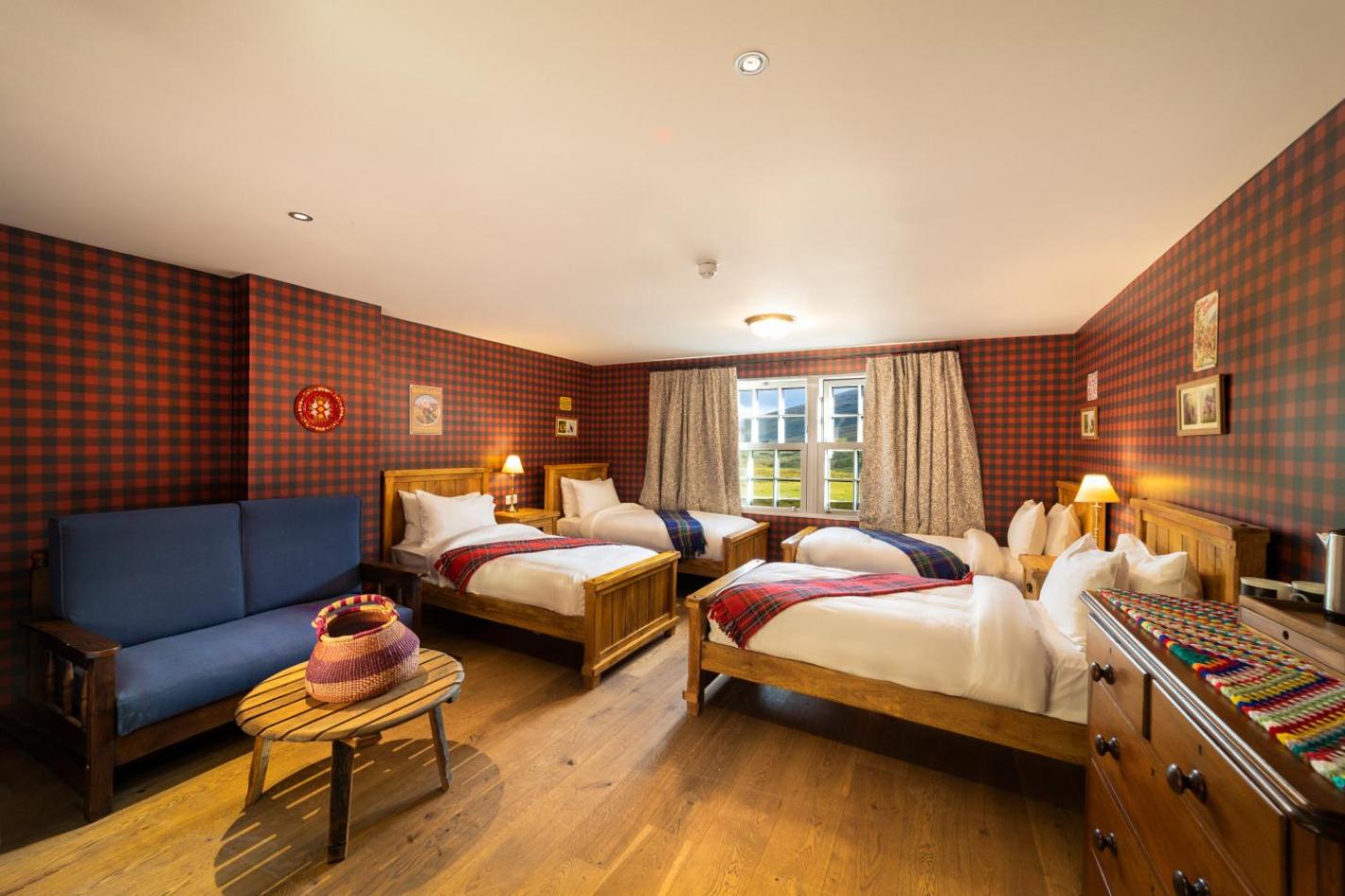 Quad Guest Room - Photo 4