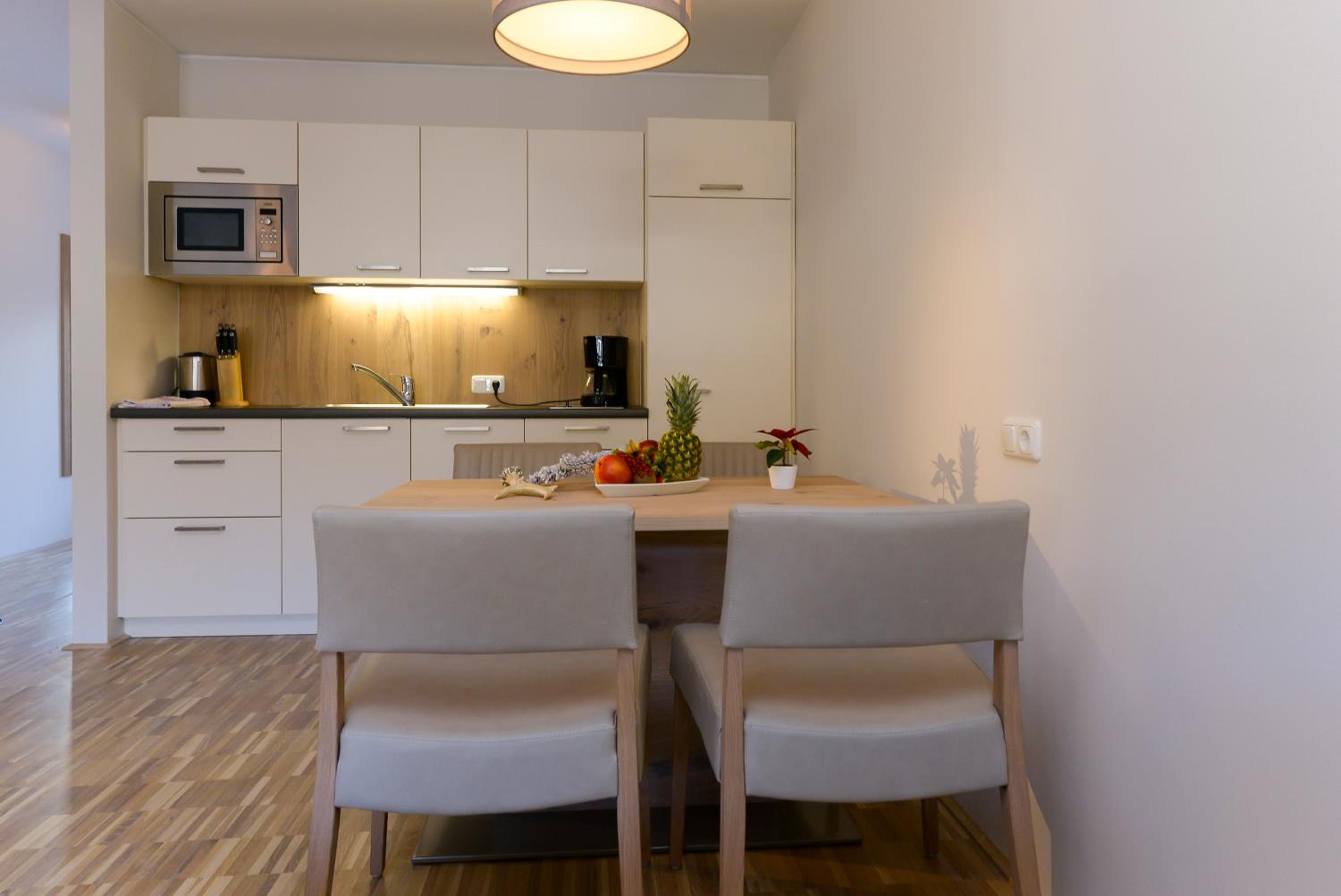 Two-Bedroom Apartment with Balcony photo 2
