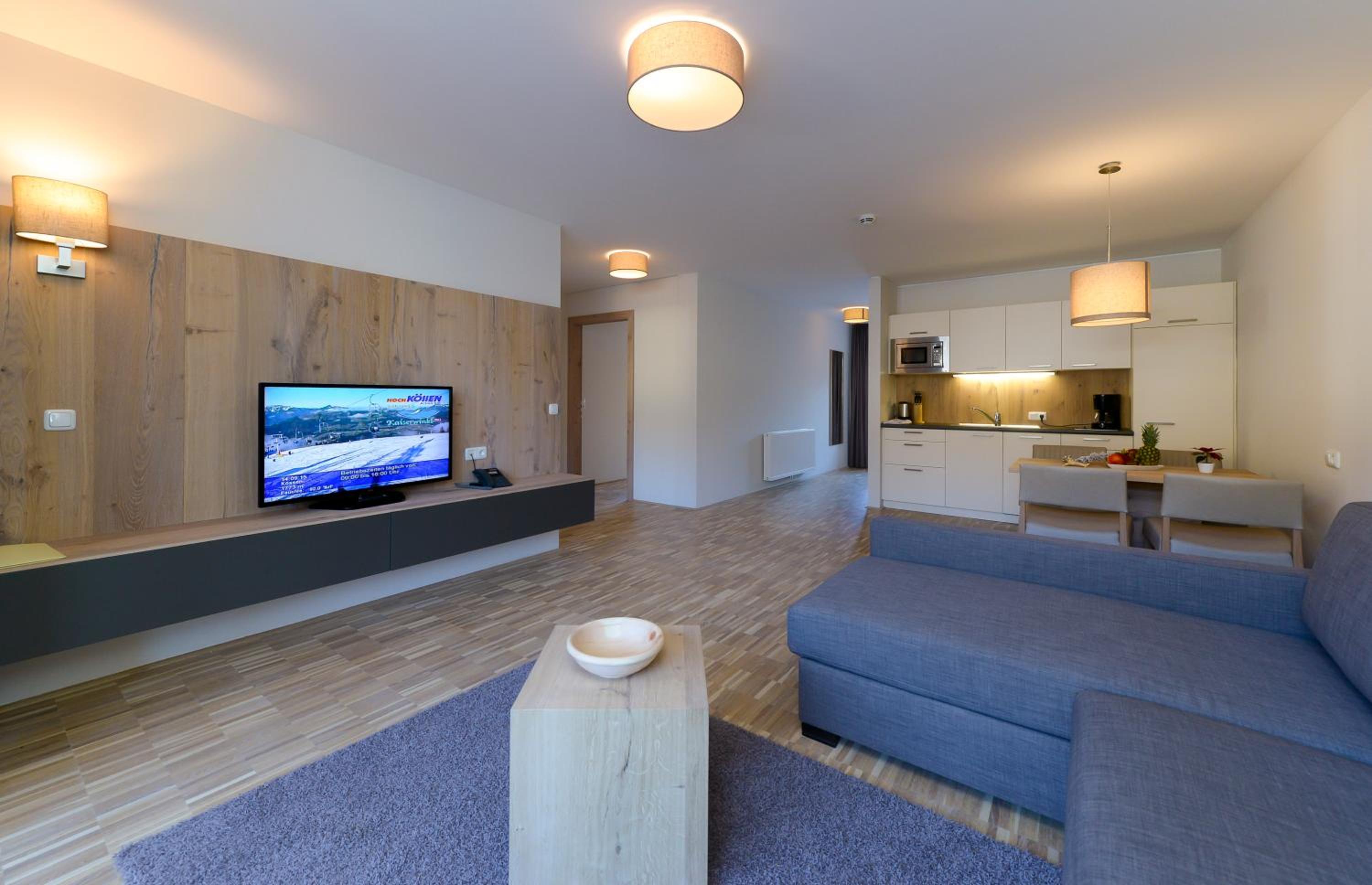 Two-Bedroom Apartment with Balcony photo 1